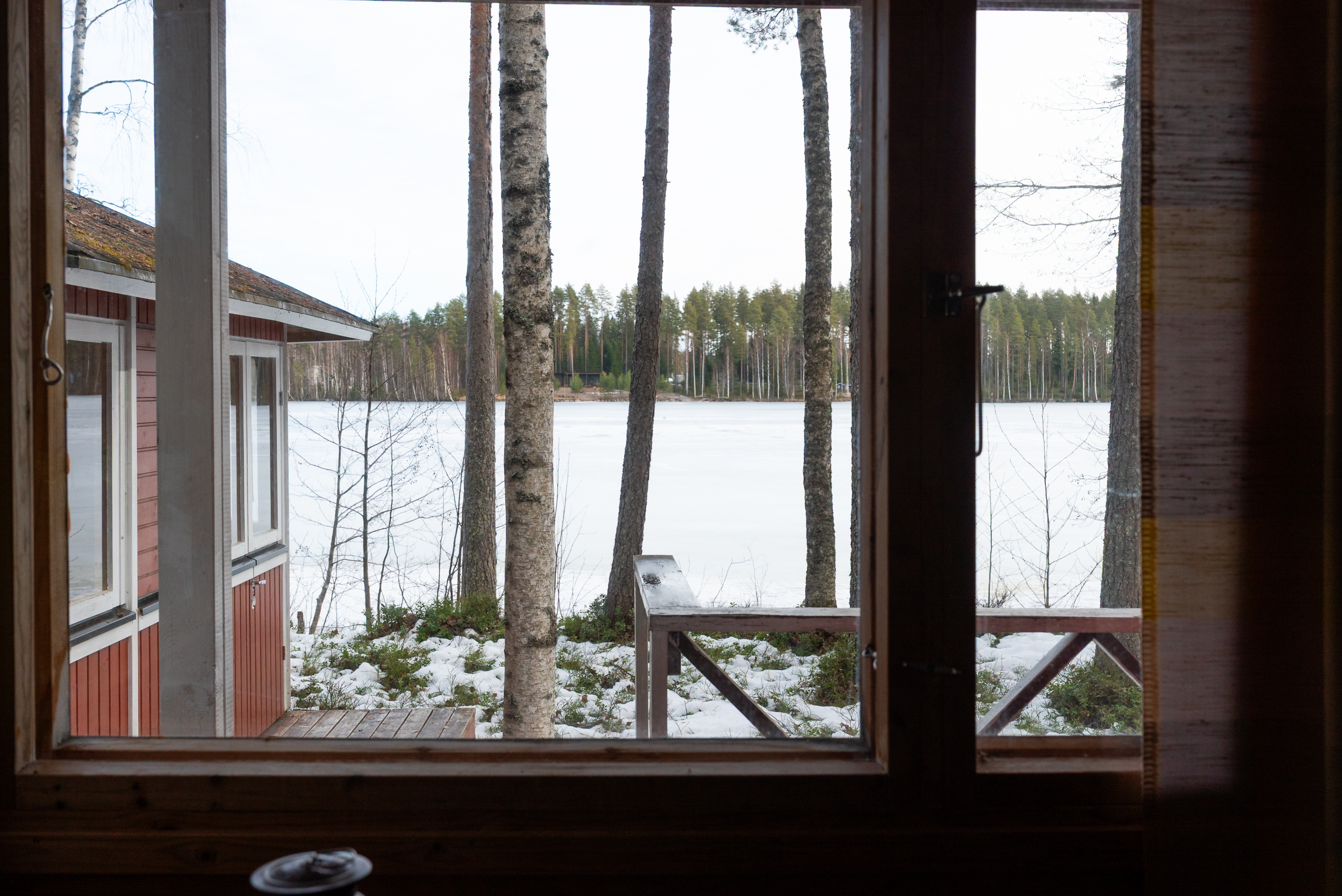 Näkymä tuvan ikkunasta