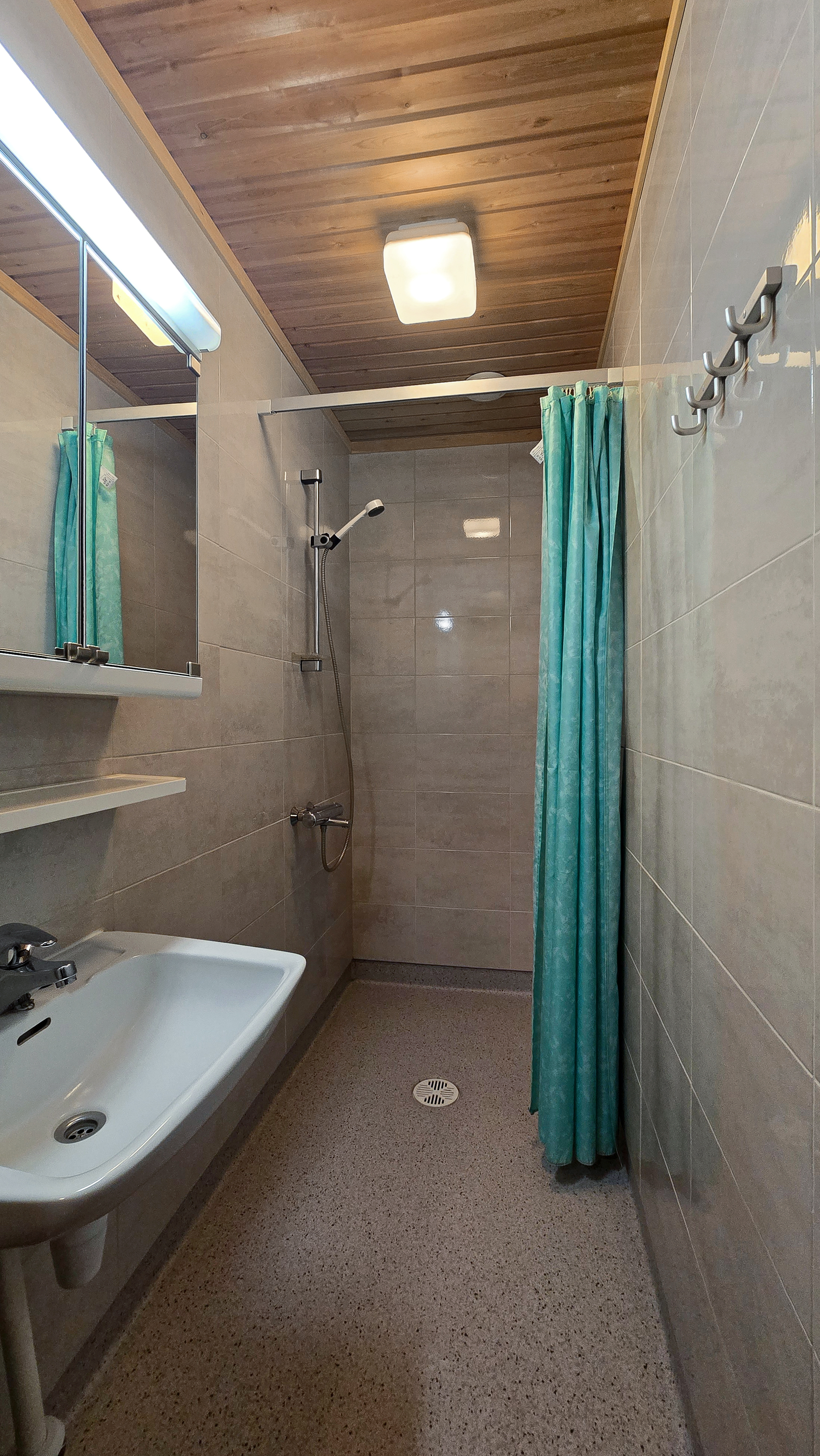 Tunturimajassa kaksi erillistä kylpyhuonetta