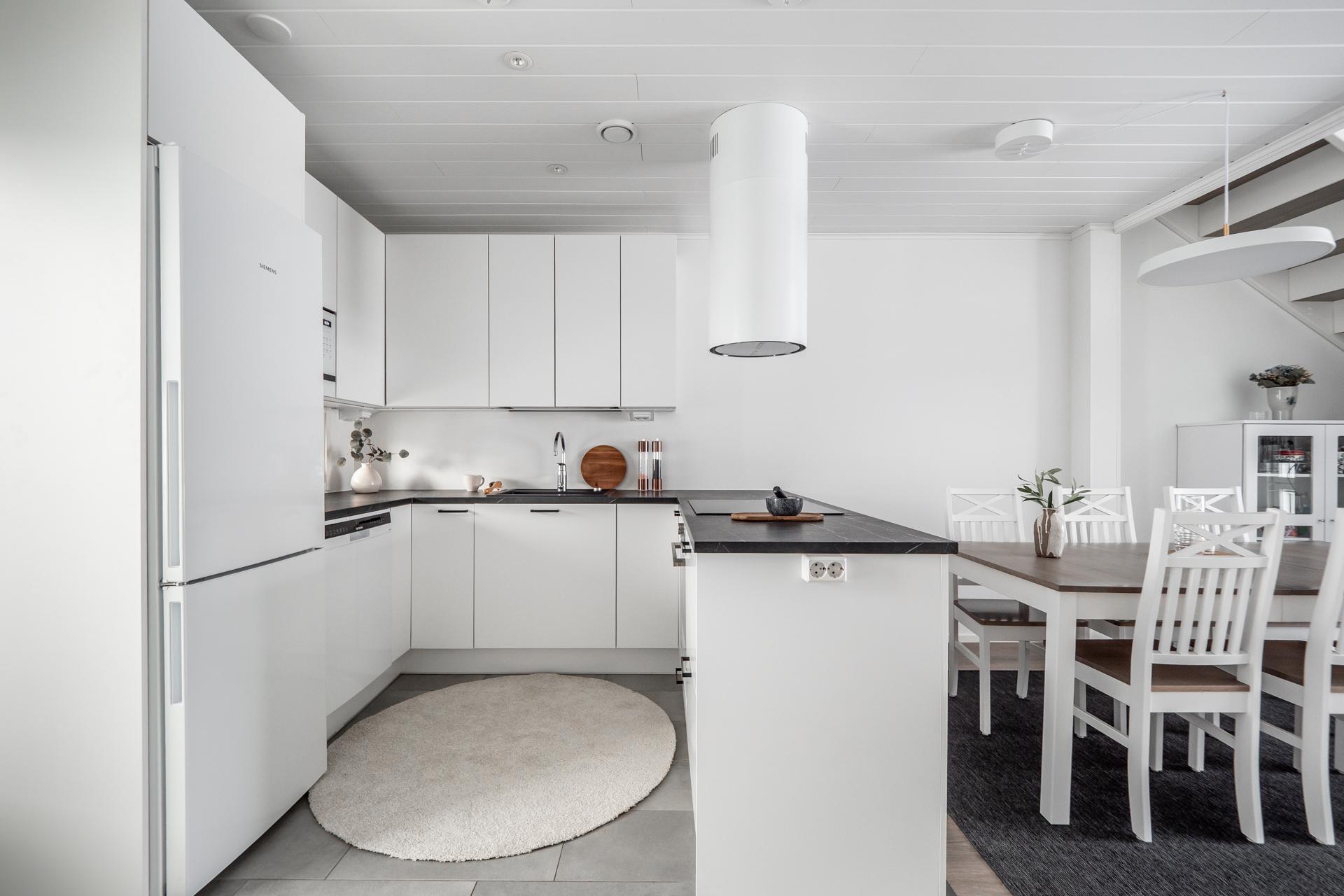 Hölkkäkuja 2, Kivikkokangas, Oulu