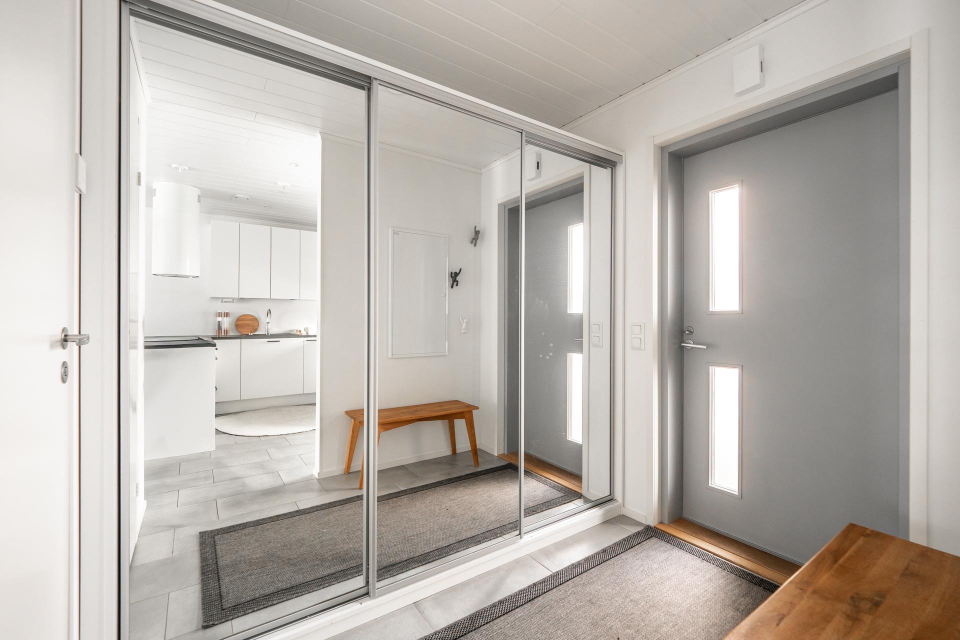 Hölkkäkuja 2, Kivikkokangas, Oulu