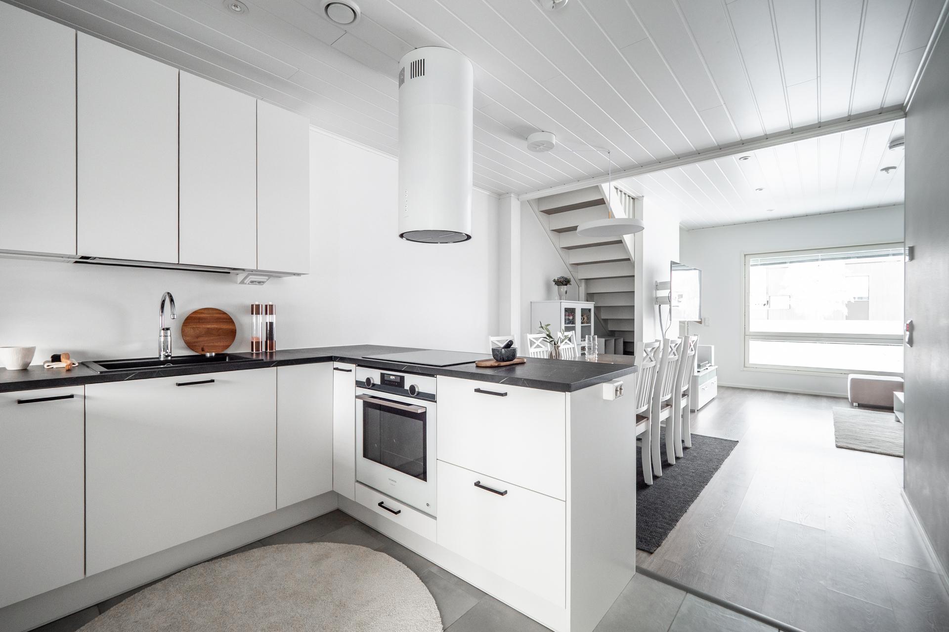 Hölkkäkuja 2, Kivikkokangas, Oulu