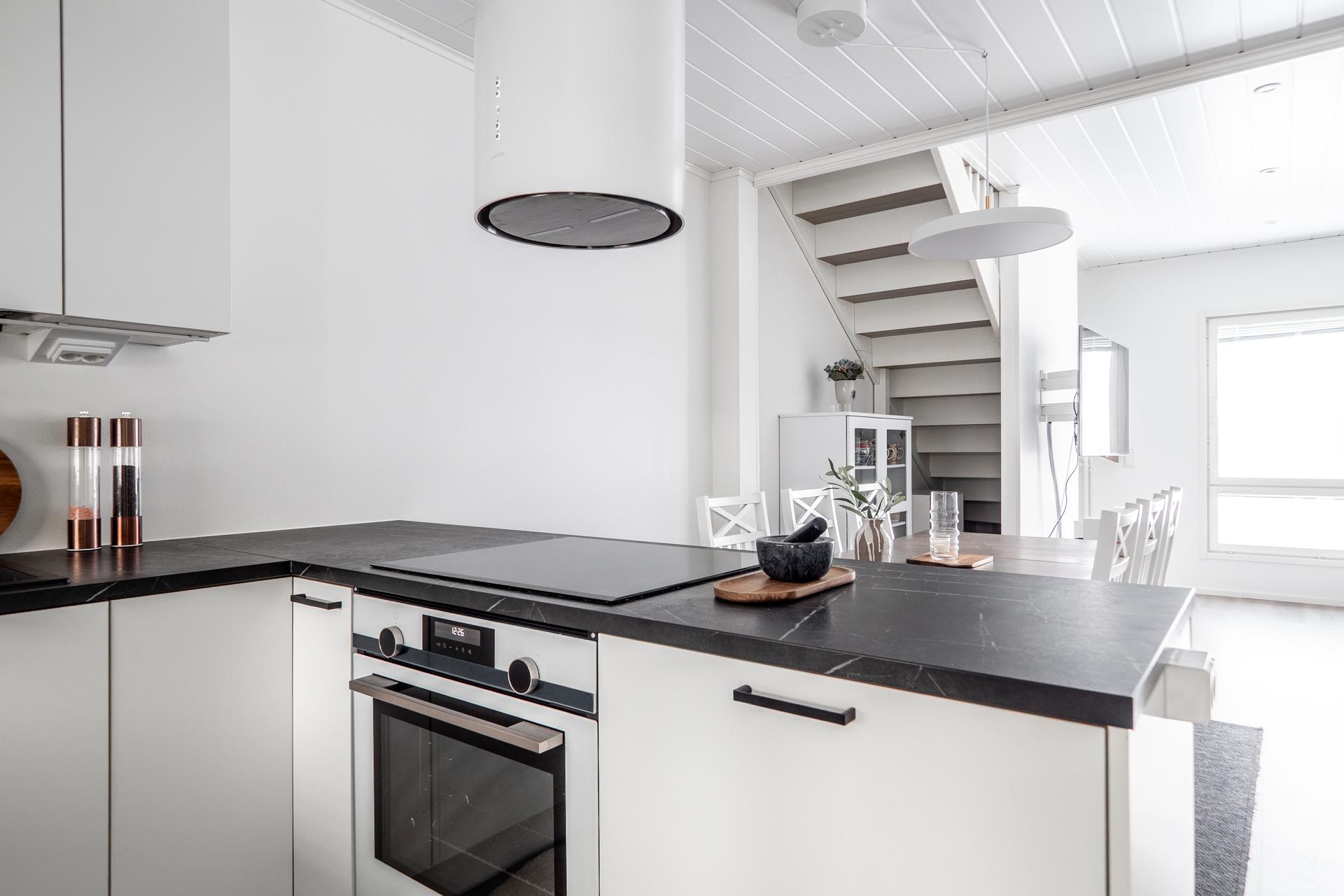 Hölkkäkuja 2, Kivikkokangas, Oulu