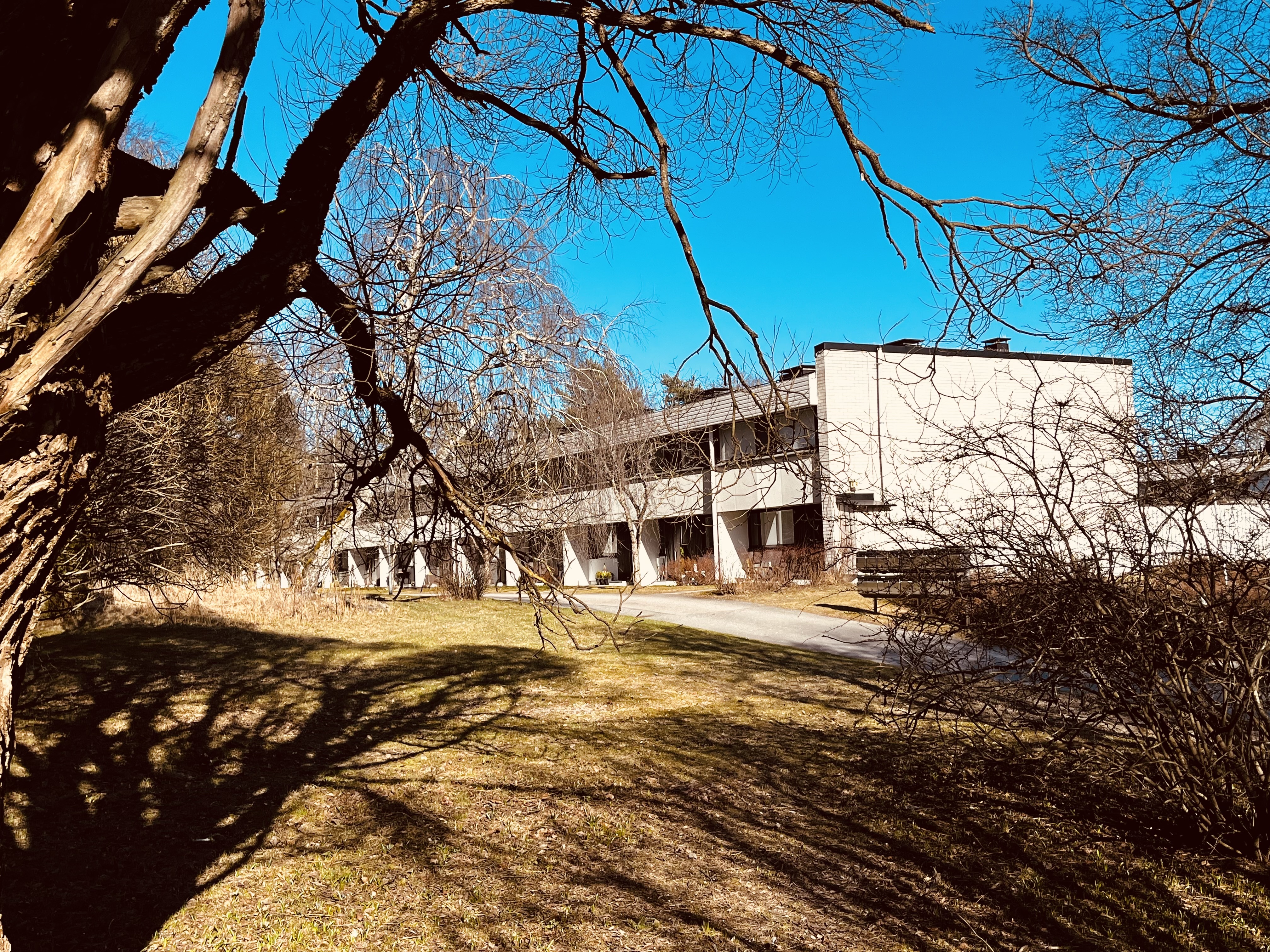 Porslahdentie 2, Vuosaari, Helsinki