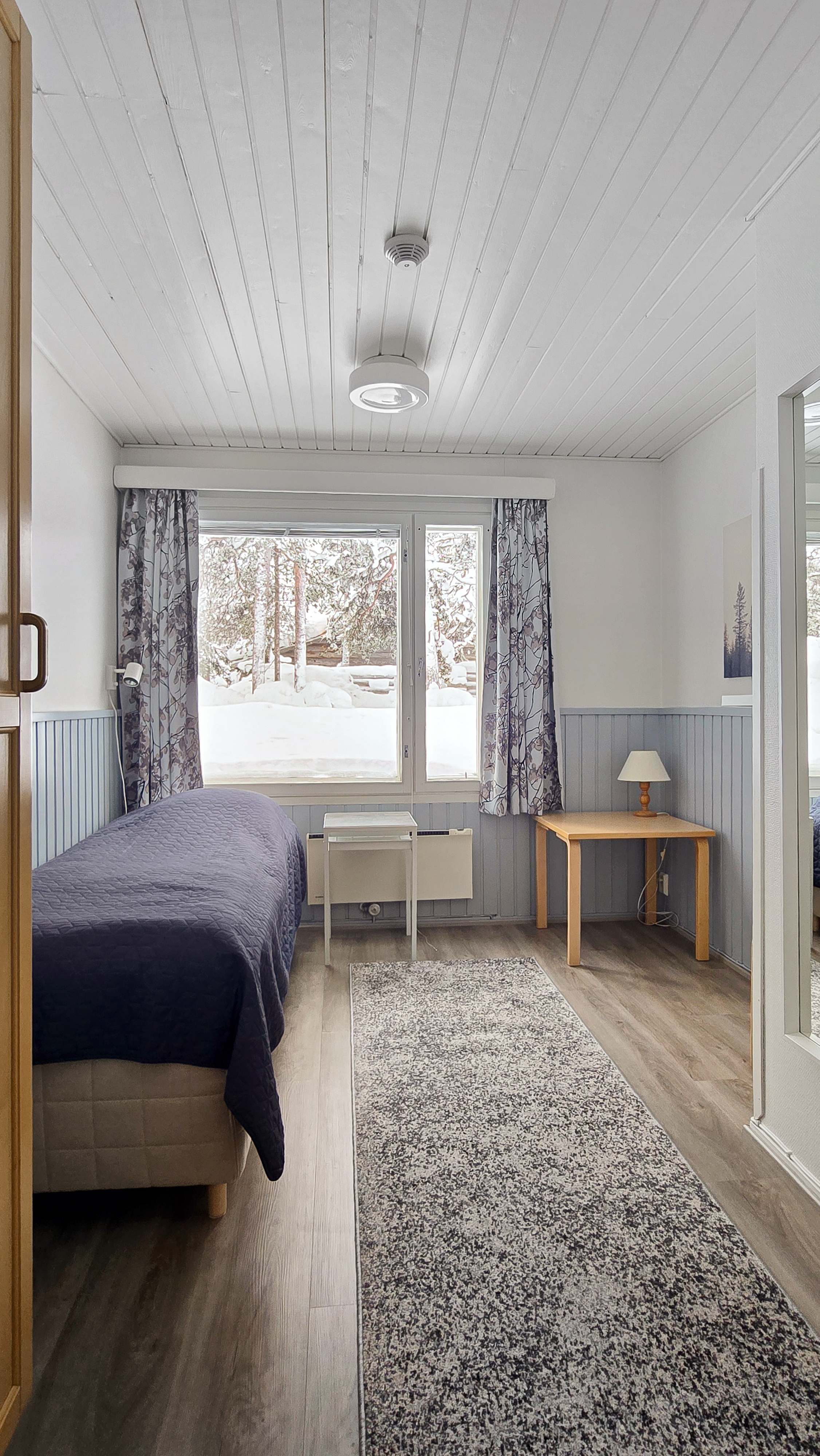 Tunturimajan makuuhuone 2