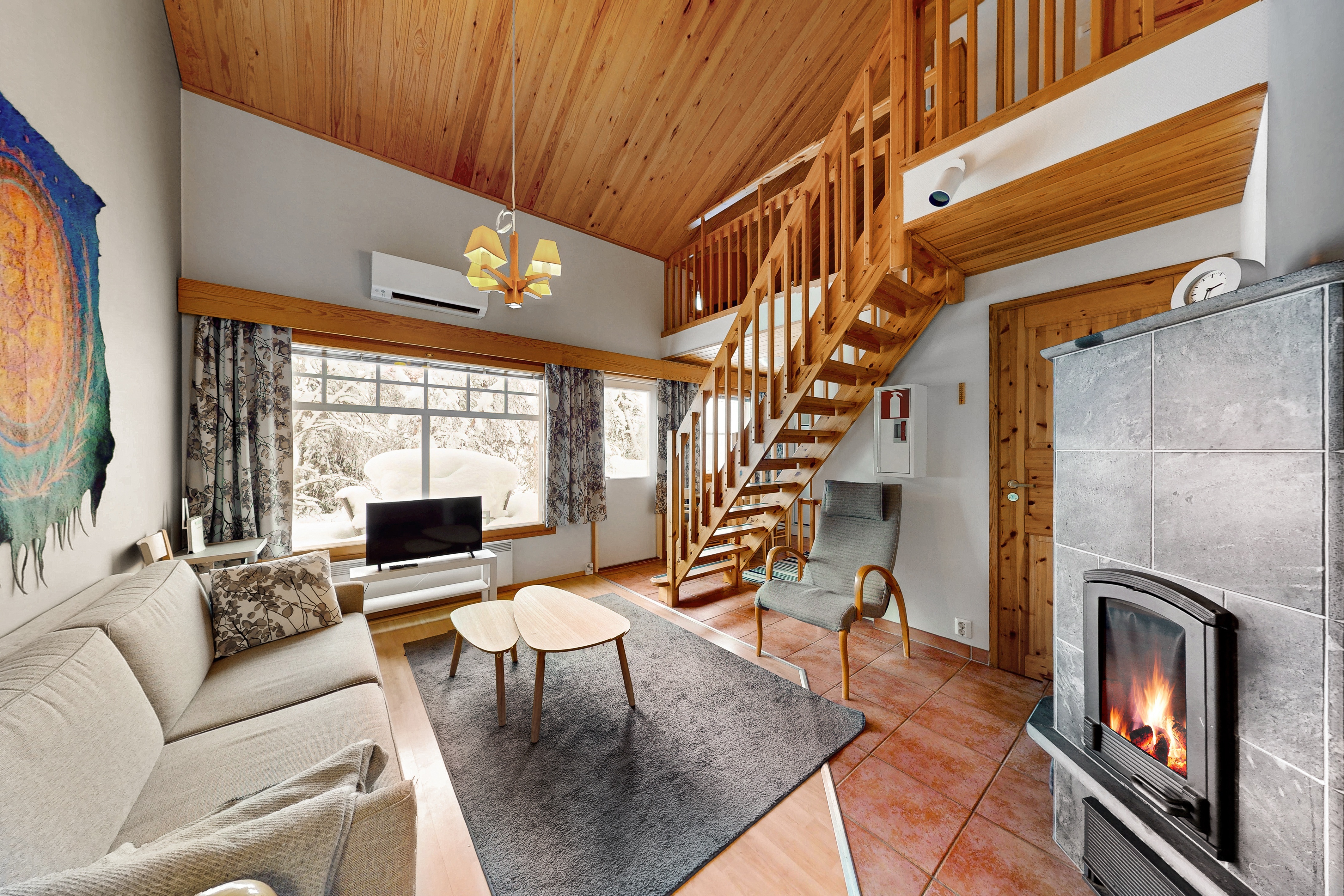 Rivitalohuoneisto B oleskelutila