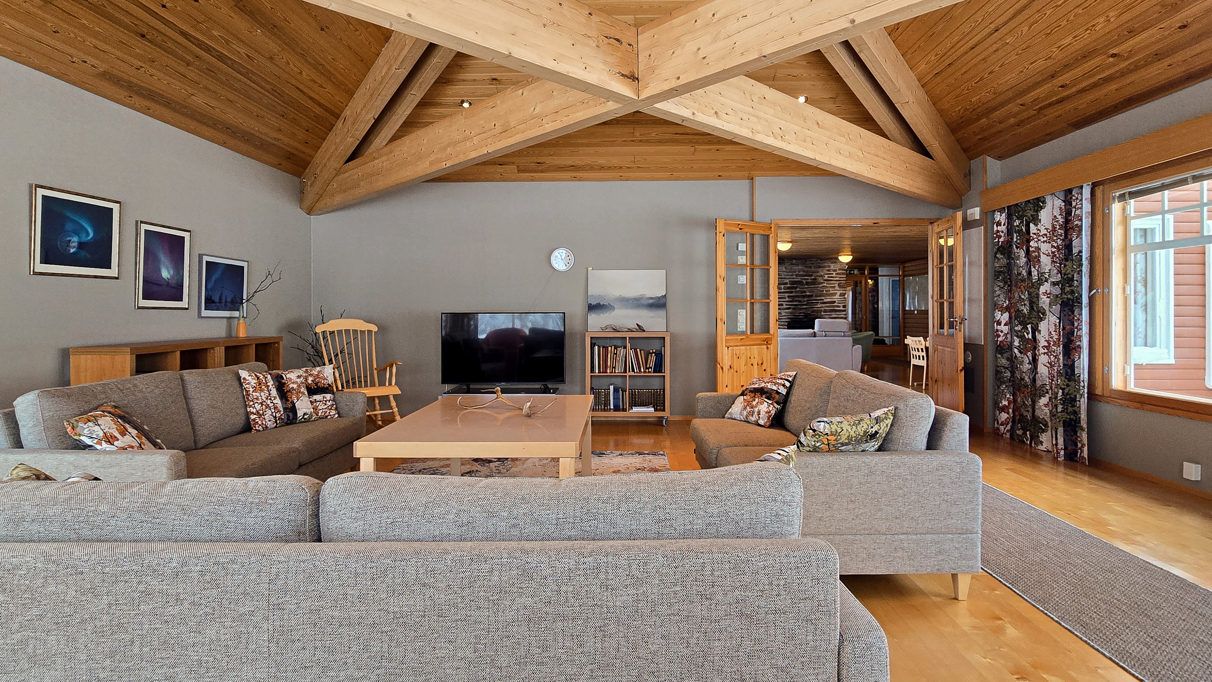 Tunturimajan tv-huone