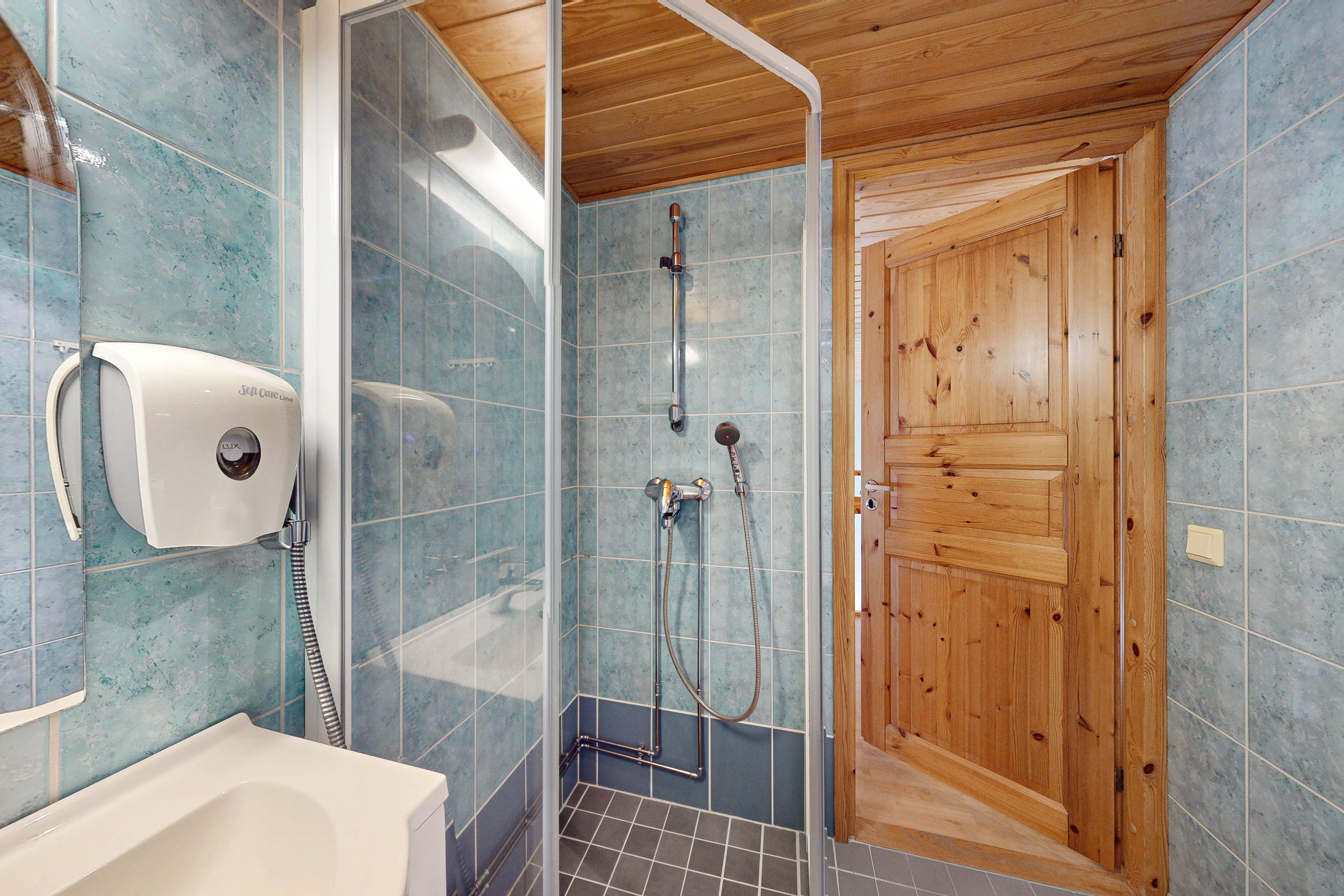 Rivitalohuoneisto A ja C parvella oma wc/kph