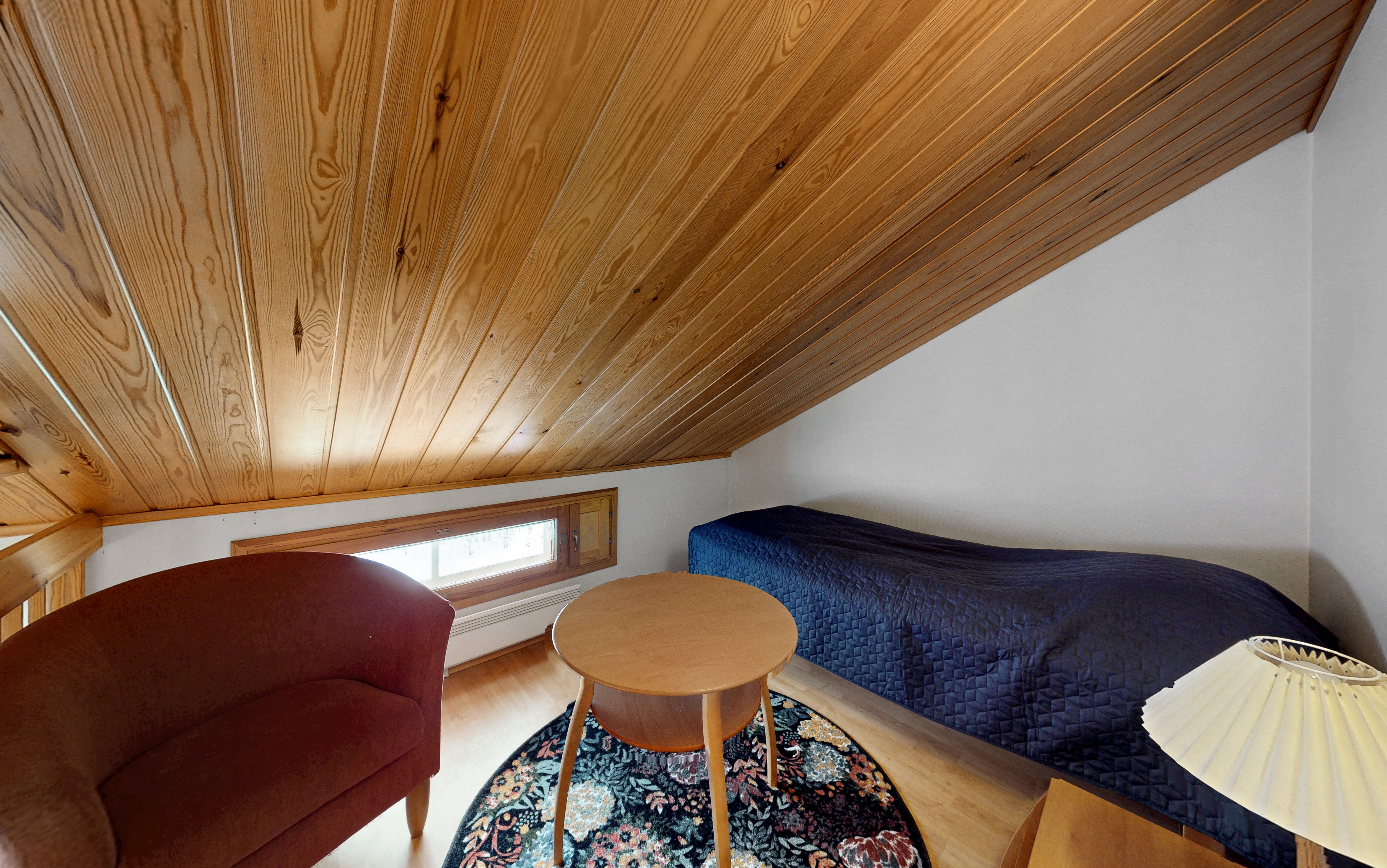 Rivitalohuoneisto B parvi