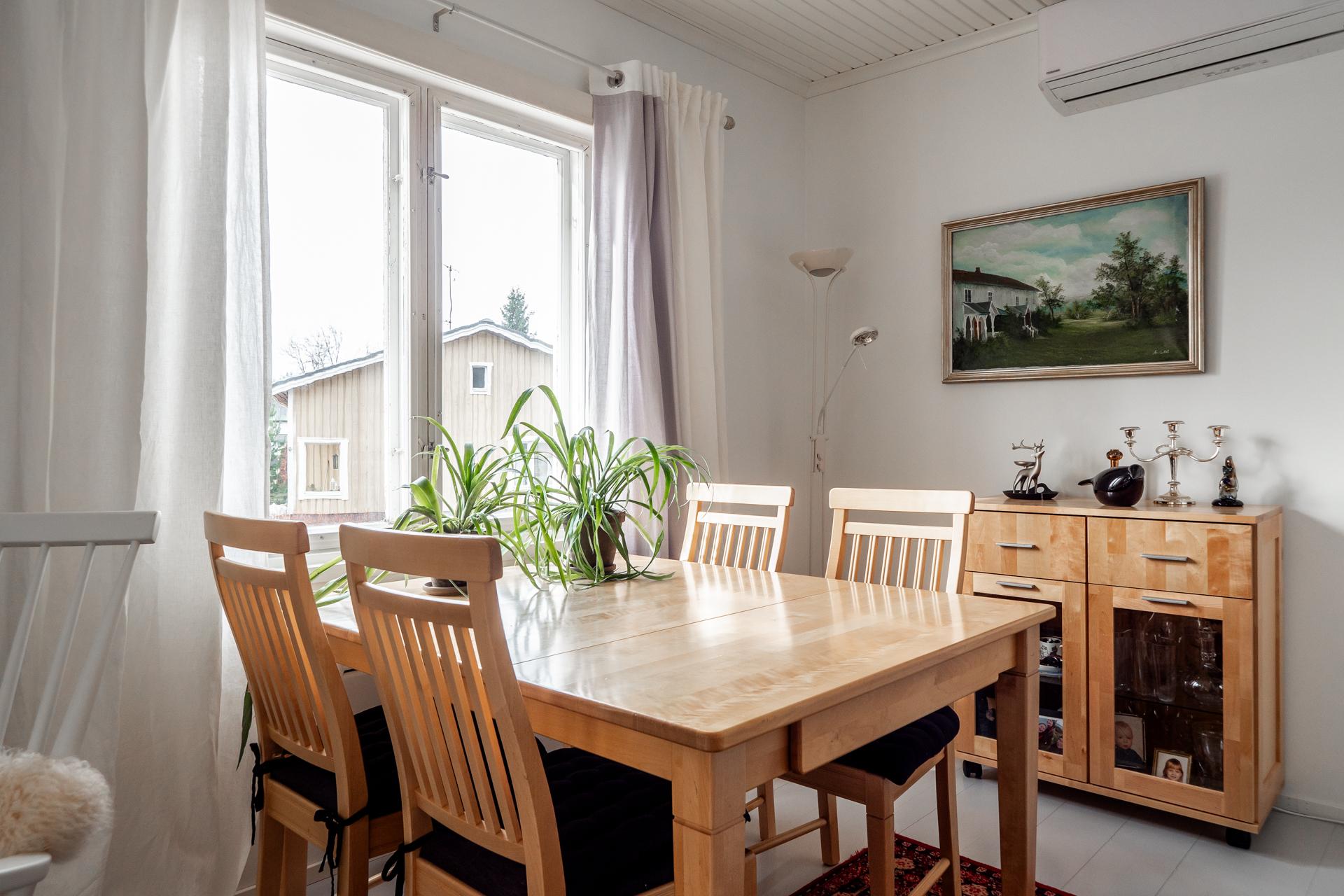 Juuritie 13, Kynsilehto, Oulu