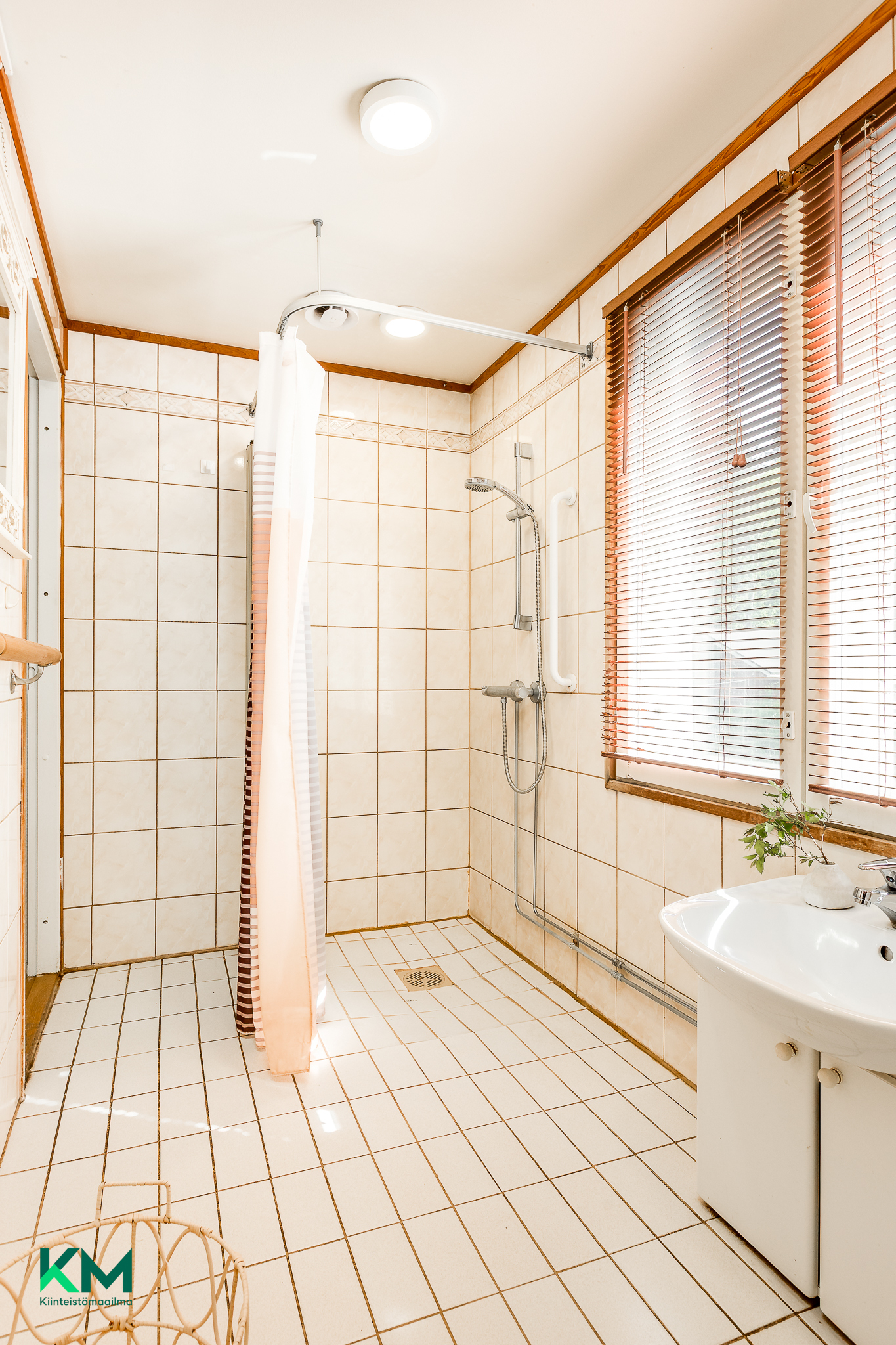 Luotsiasemantie 18, Martinniemi, Oulu
