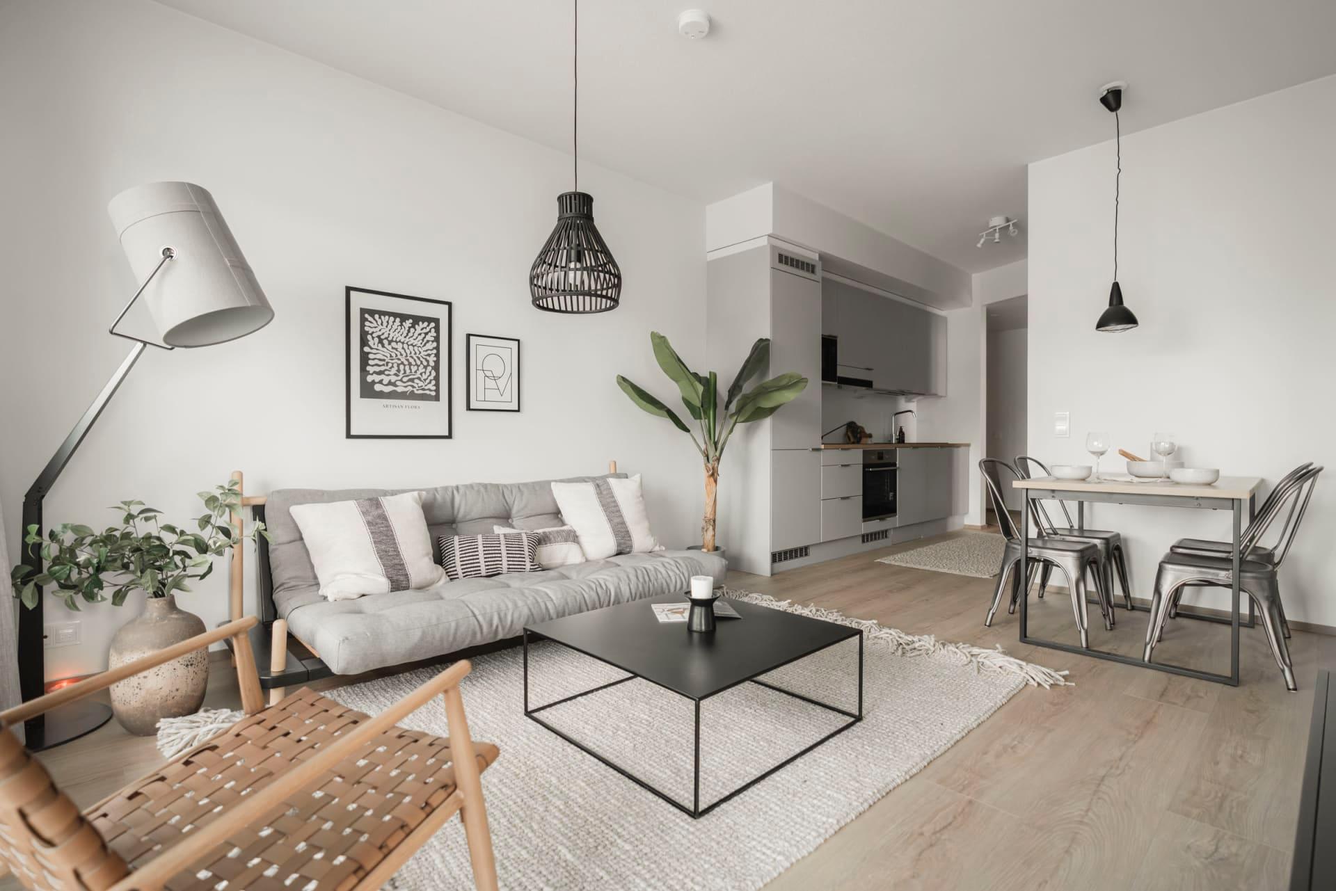 mukava tila ruokapöydälle