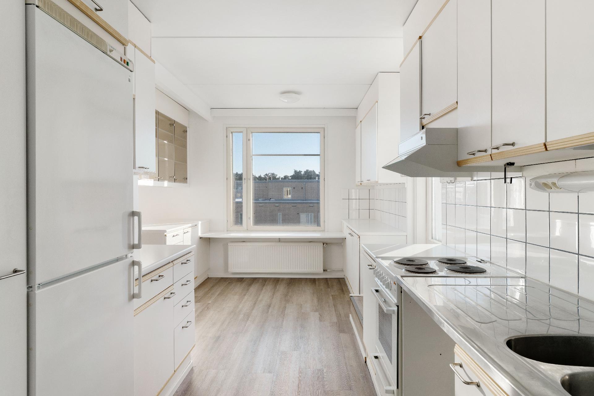 Kaivonkatsojantie 13, Kallahti, Helsinki