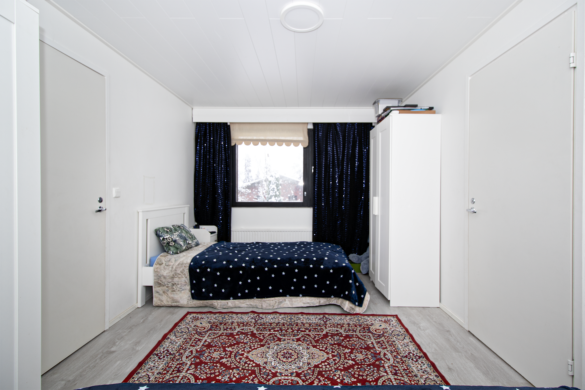 alakerran makuuhuone