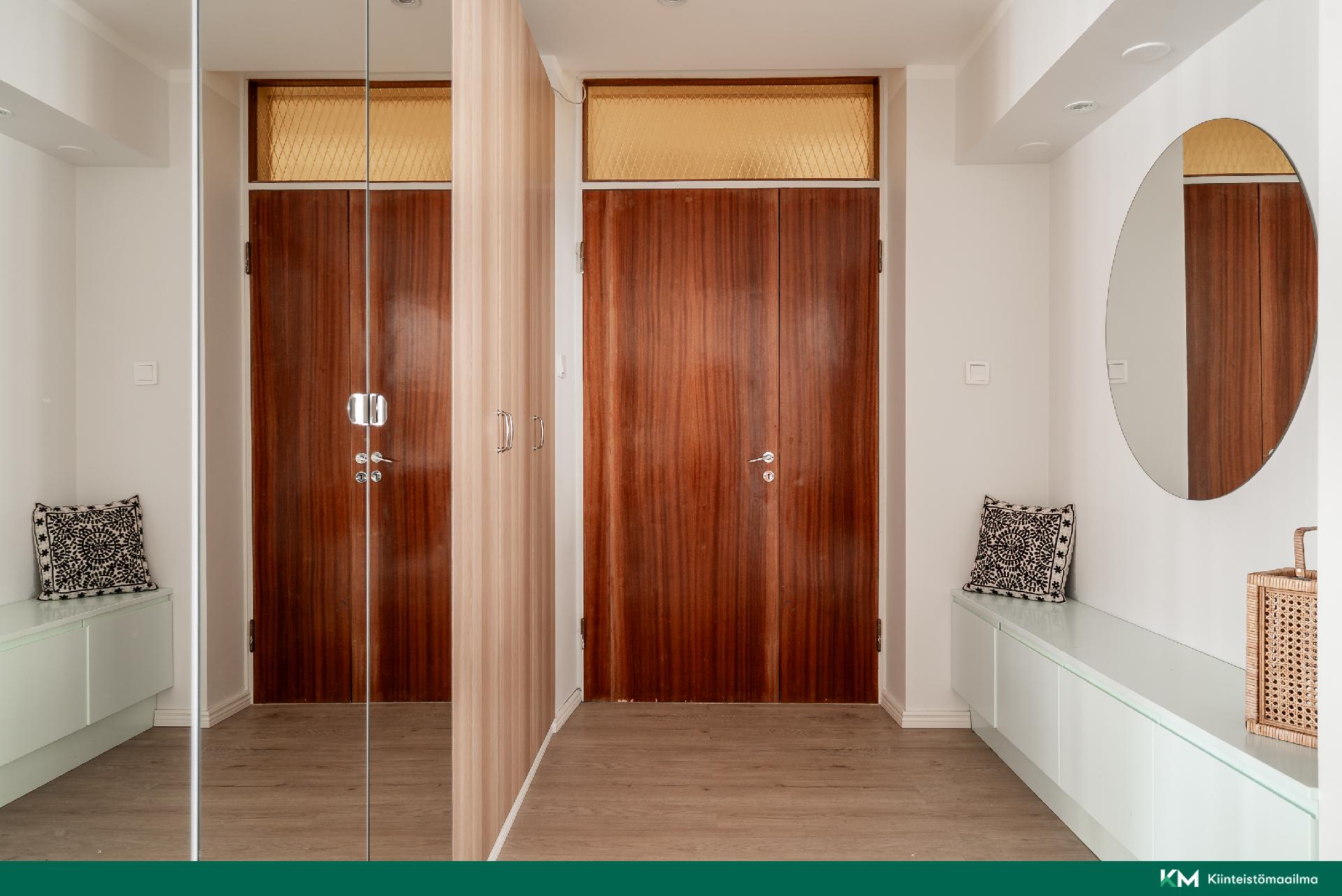 Vänrikki Stoolin katu 9, Etu-Töölö, Helsinki