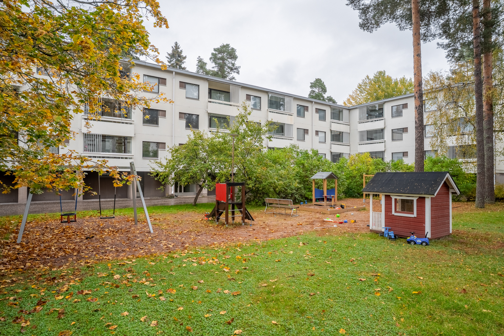 Vanamontie 4, Simonmetsä, Vantaa