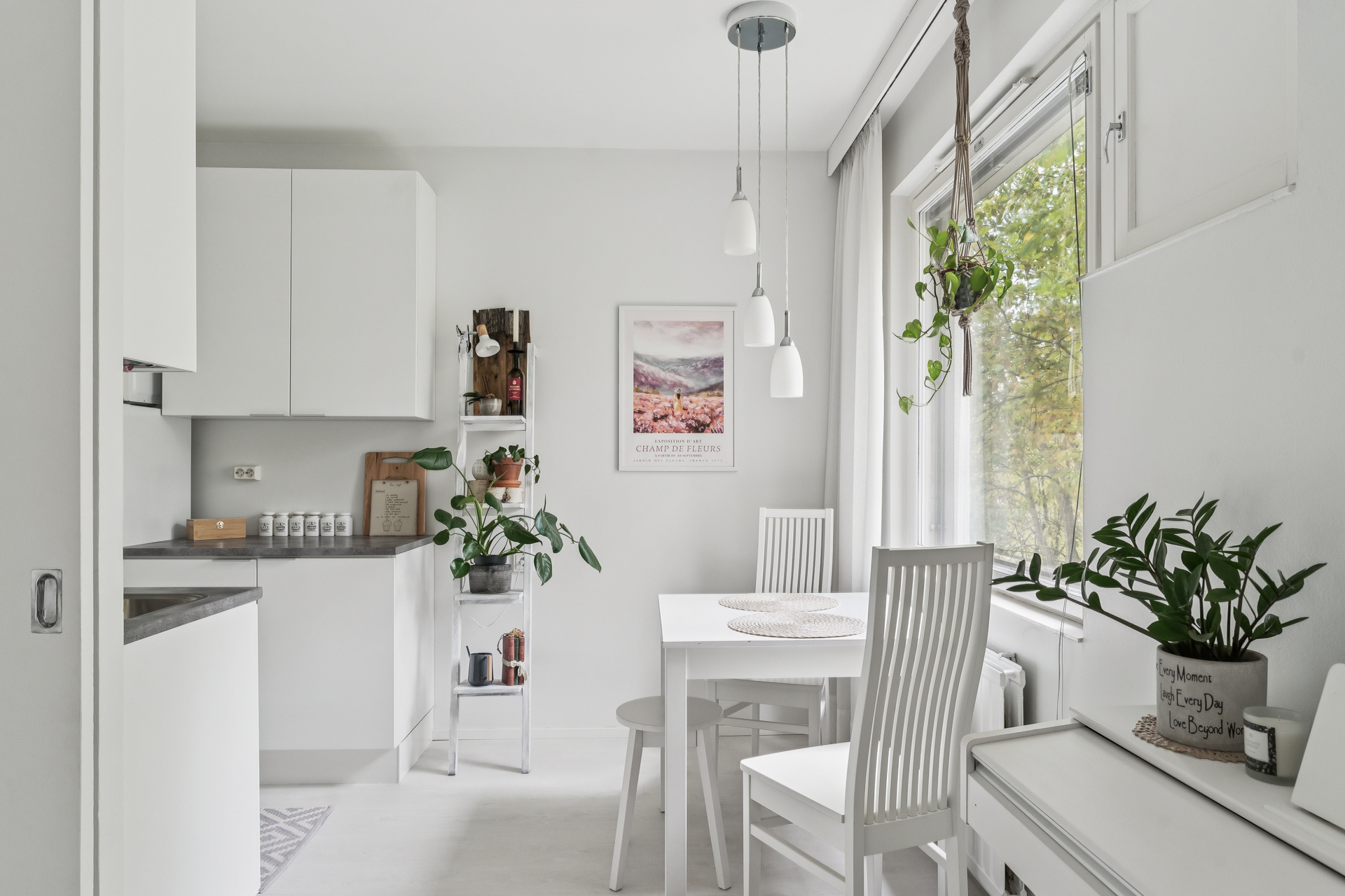 Vanamontie 4, Simonmetsä, Vantaa