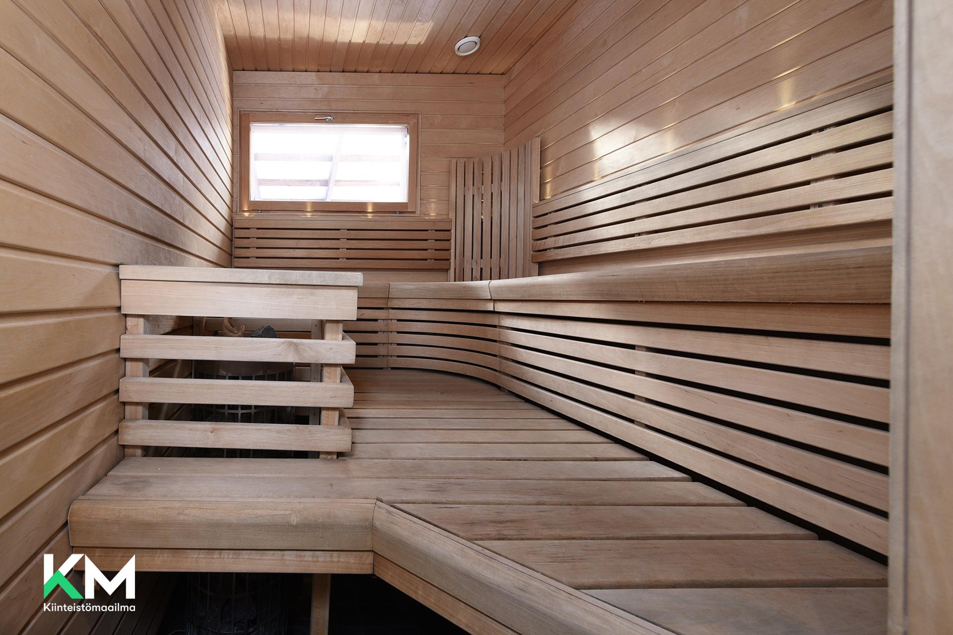 Sauna ikkunalla