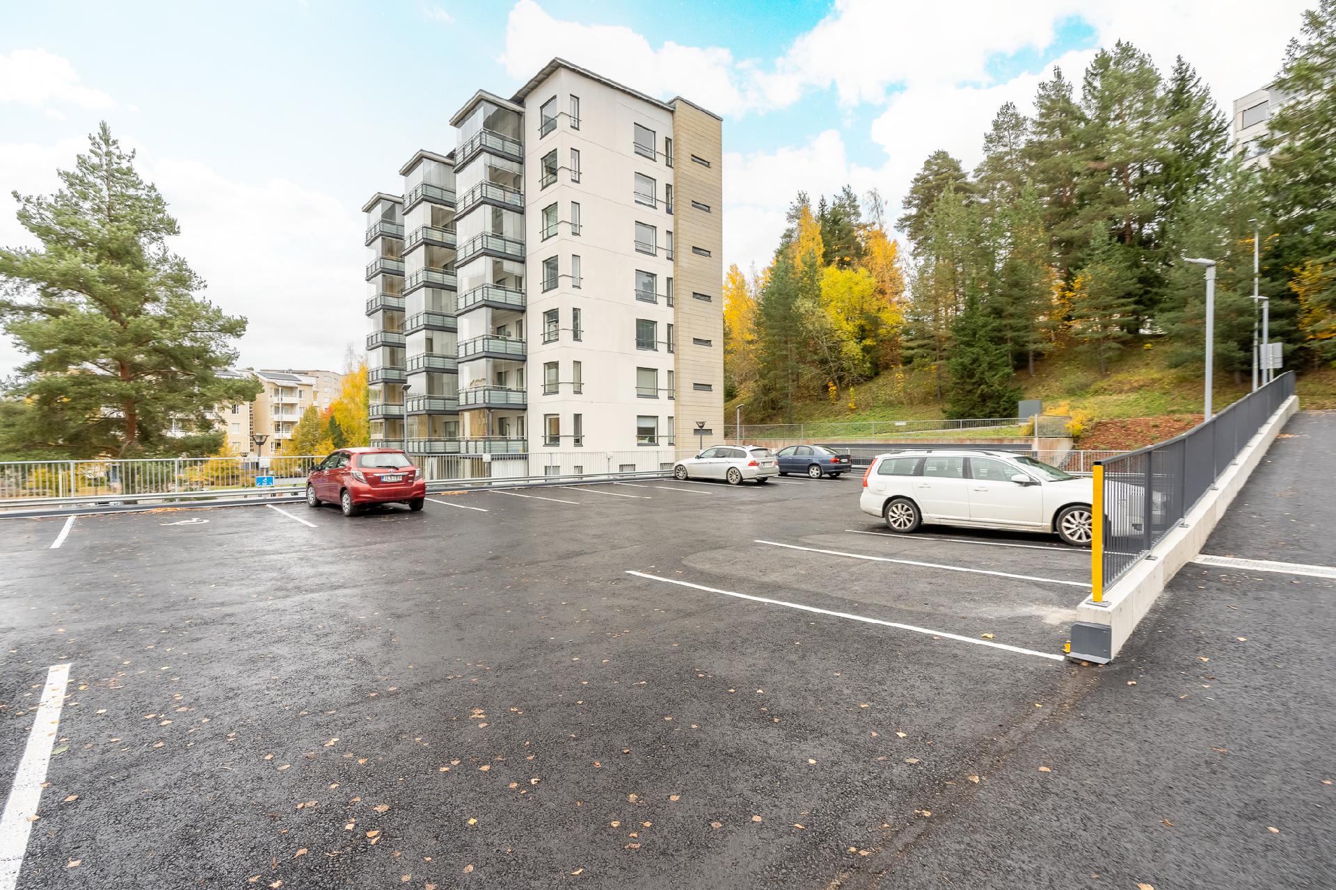 Isolammenkatu 15, Kaukajärvi, Tampere