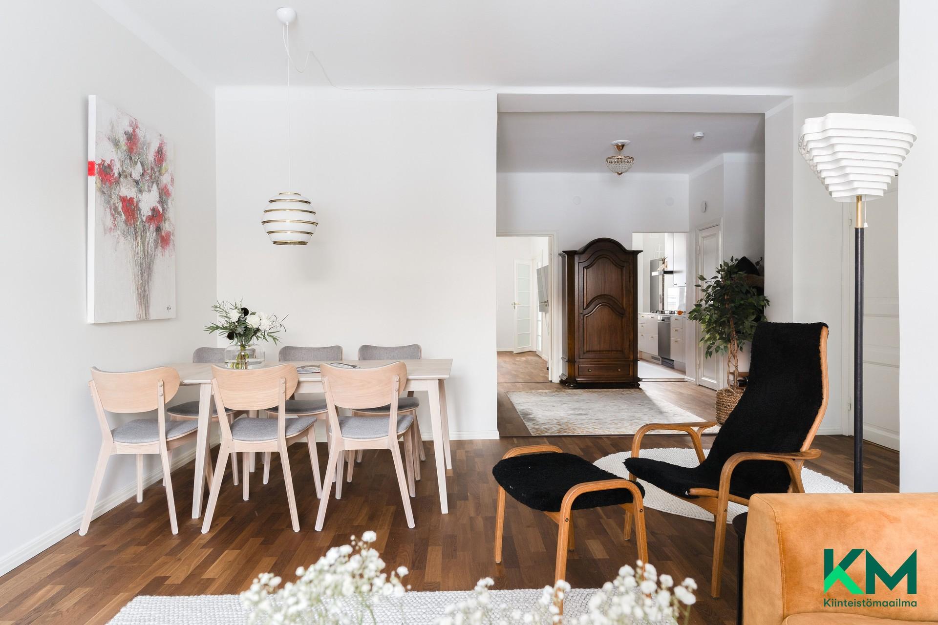 Maneesikatu 2a, Kruununhaka, Helsinki