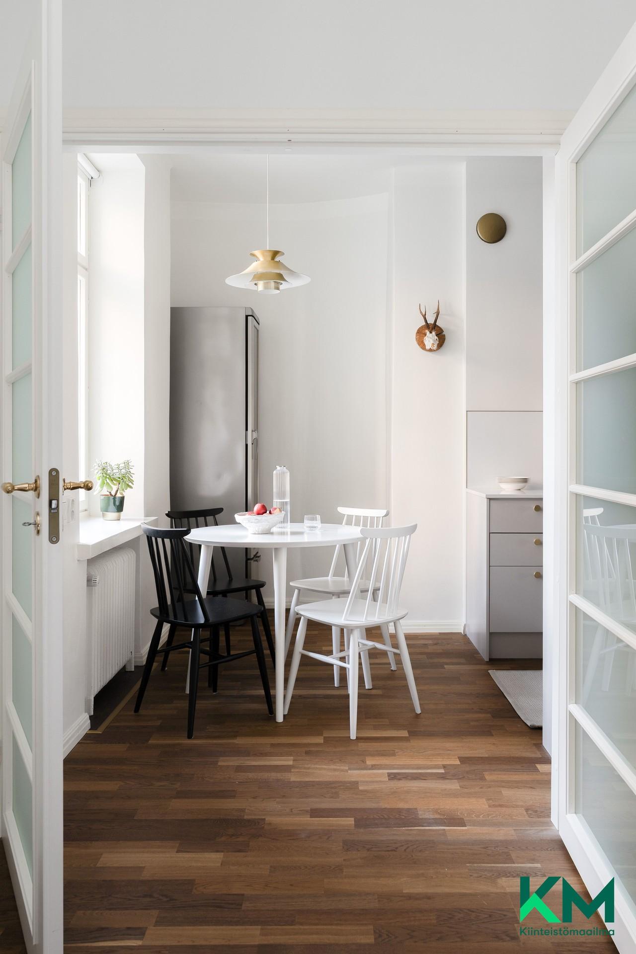 Maneesikatu 2a, Kruununhaka, Helsinki