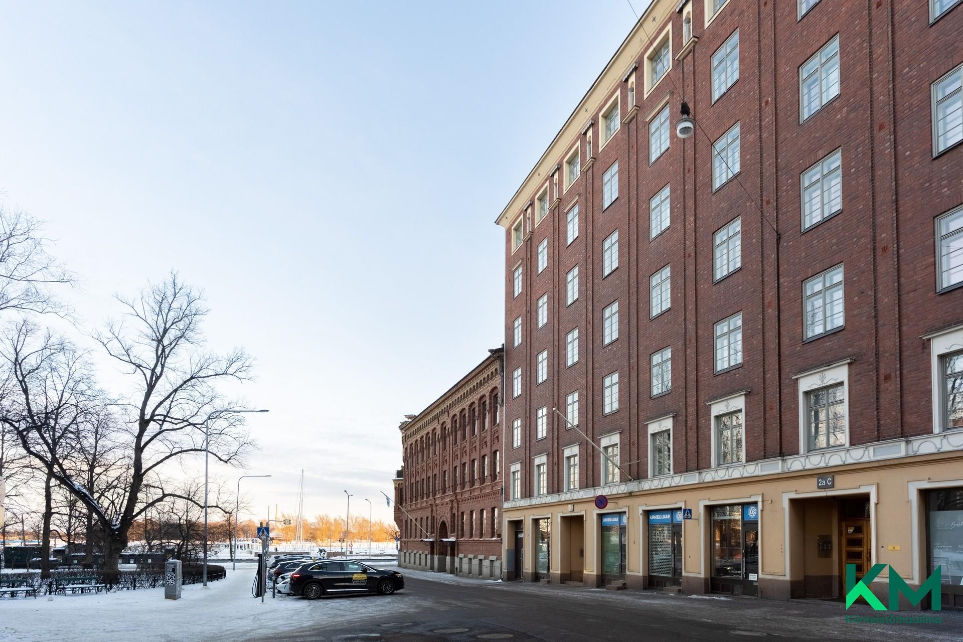 Maneesikatu 2a, Kruununhaka, Helsinki