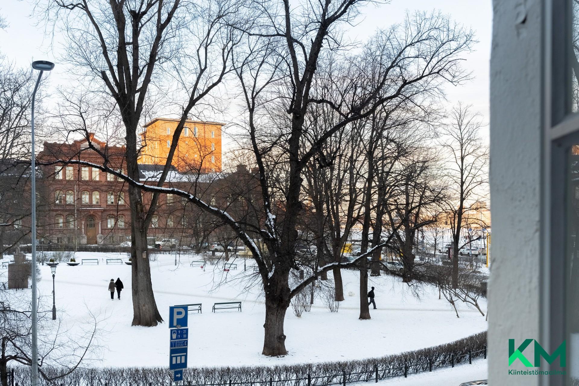 Maneesikatu 2a, Kruununhaka, Helsinki