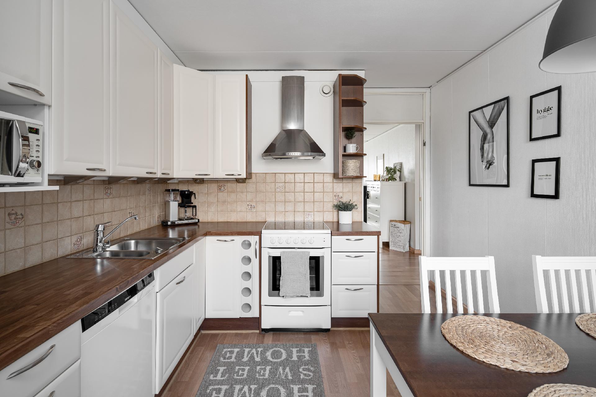 Laajavuorenkuja 3, Martinlaakso, Vantaa