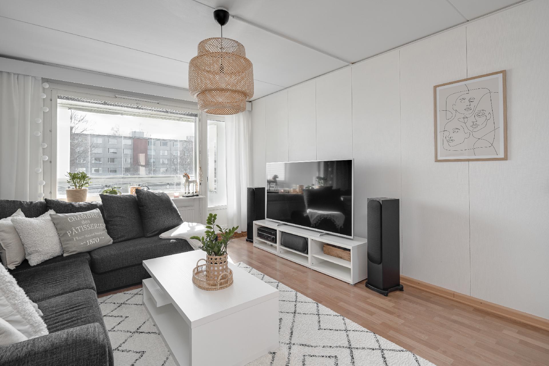 Laajavuorenkuja 3, Martinlaakso, Vantaa