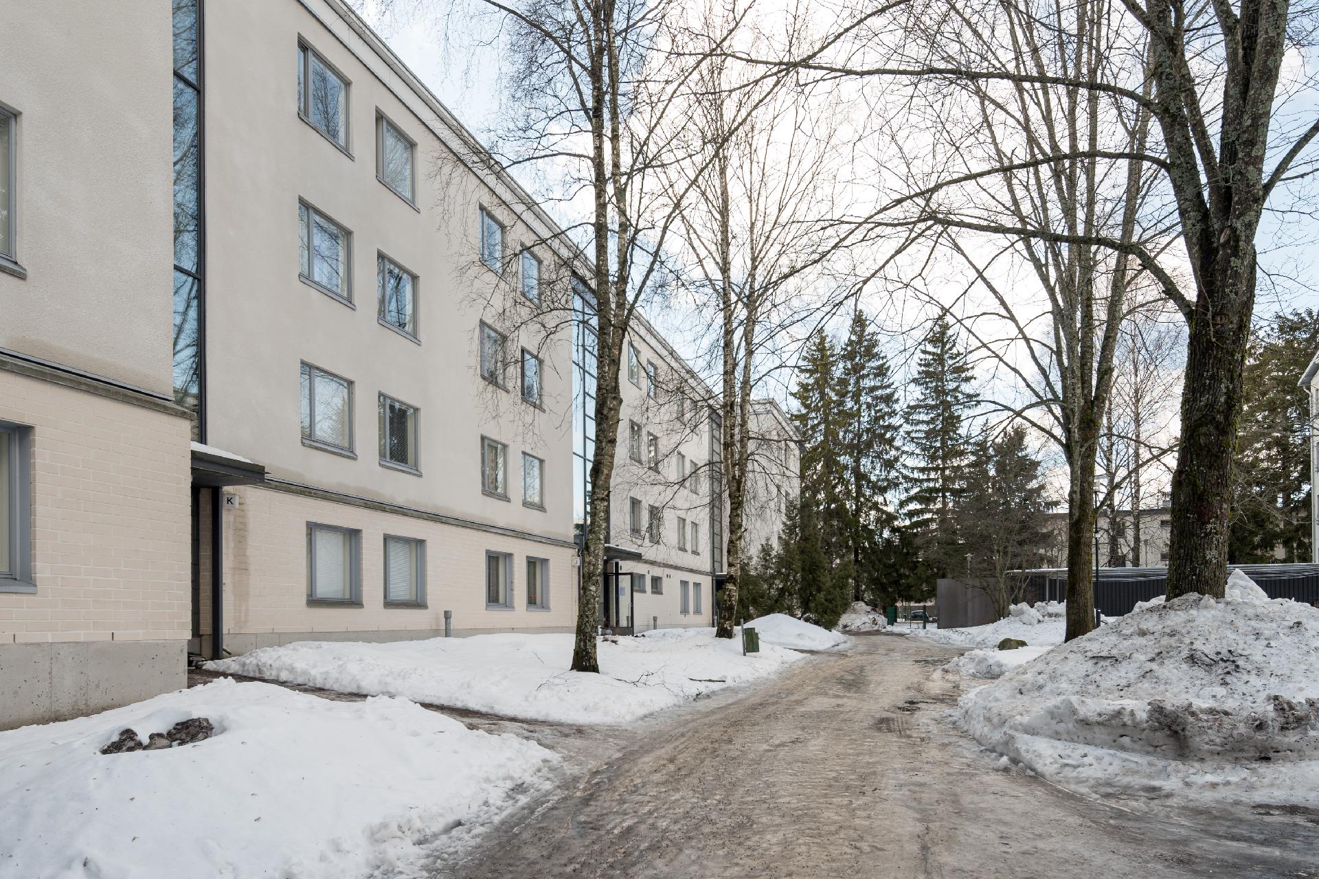 Laajavuorenkuja 3, Martinlaakso, Vantaa