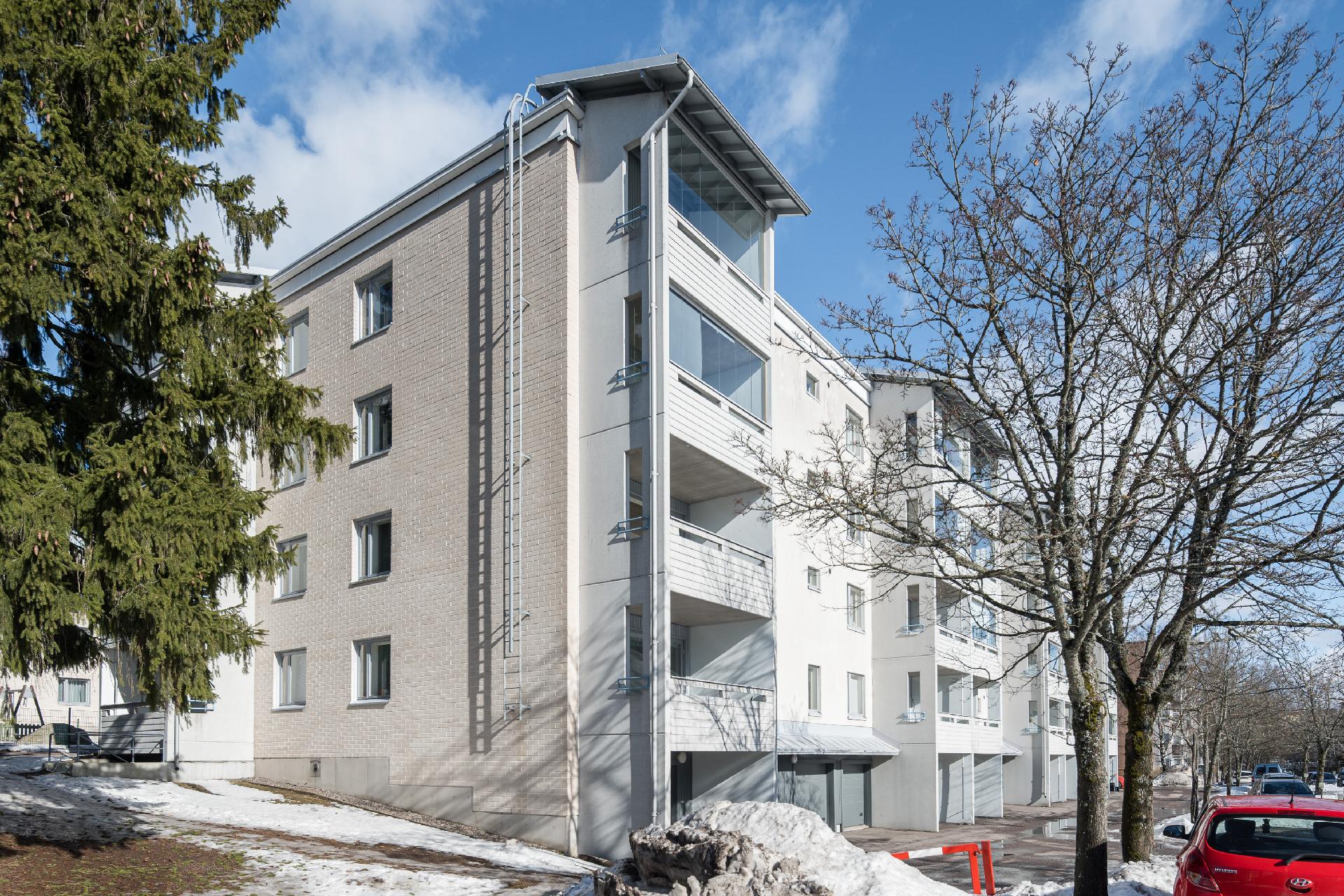 Laajavuorenkuja 3, Martinlaakso, Vantaa