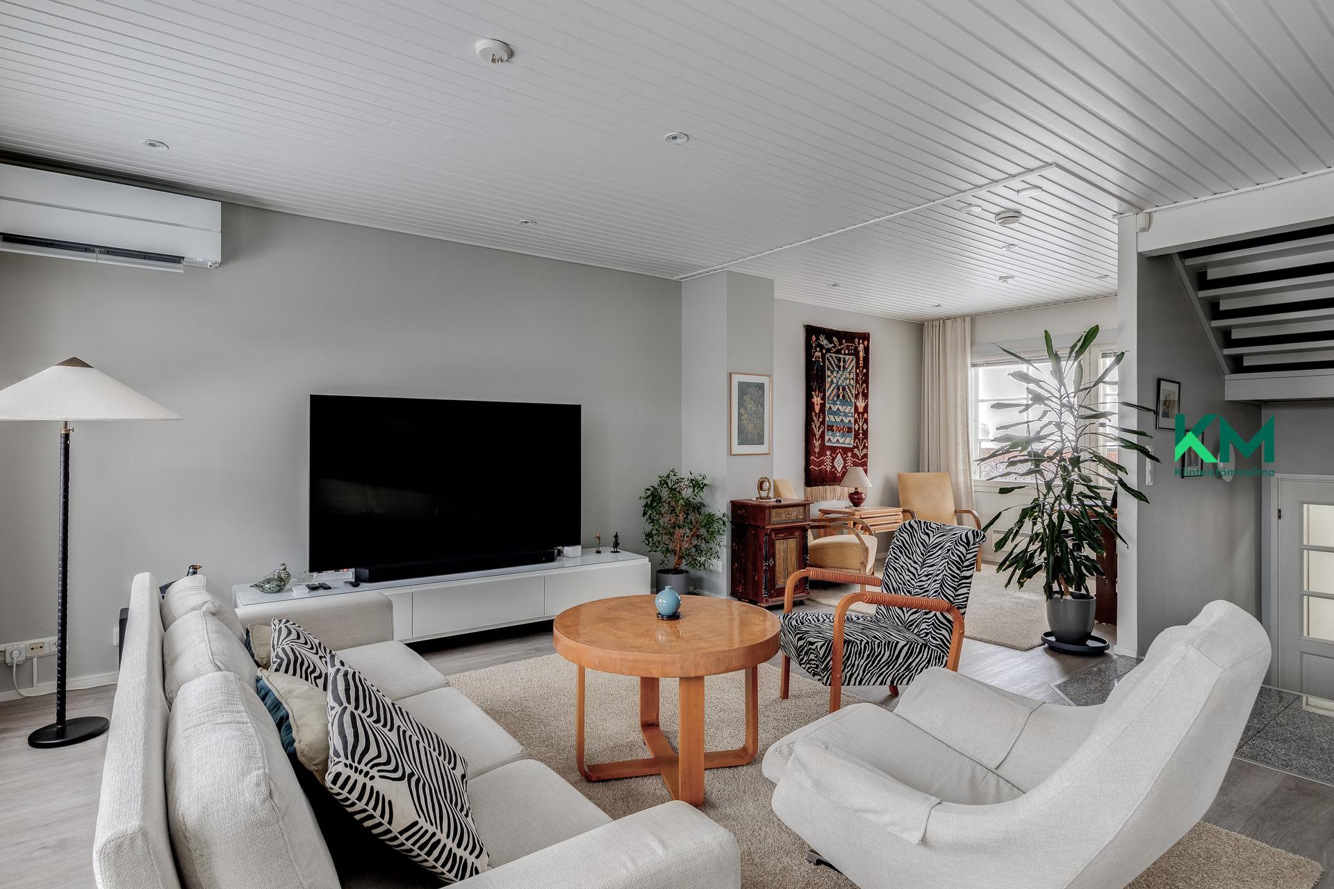 Kaskenpolttajantie 6, Paloheinä, Helsinki