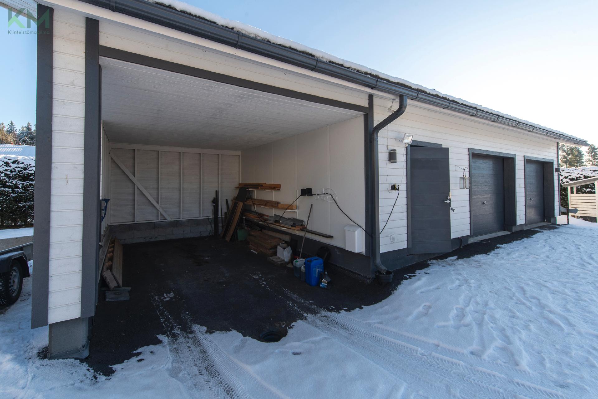 Madallettu katos esim asuntoautolle