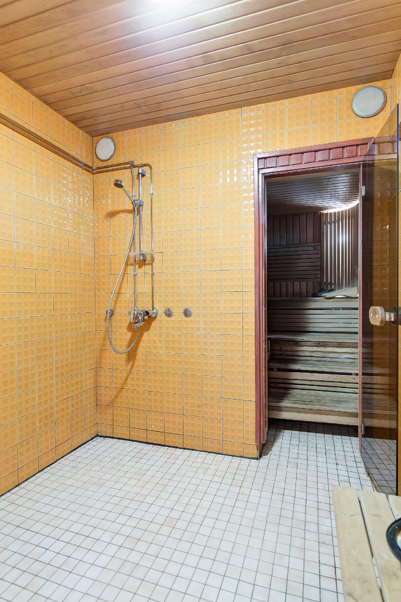 Agronominkuja 1, Veisu, Tampere