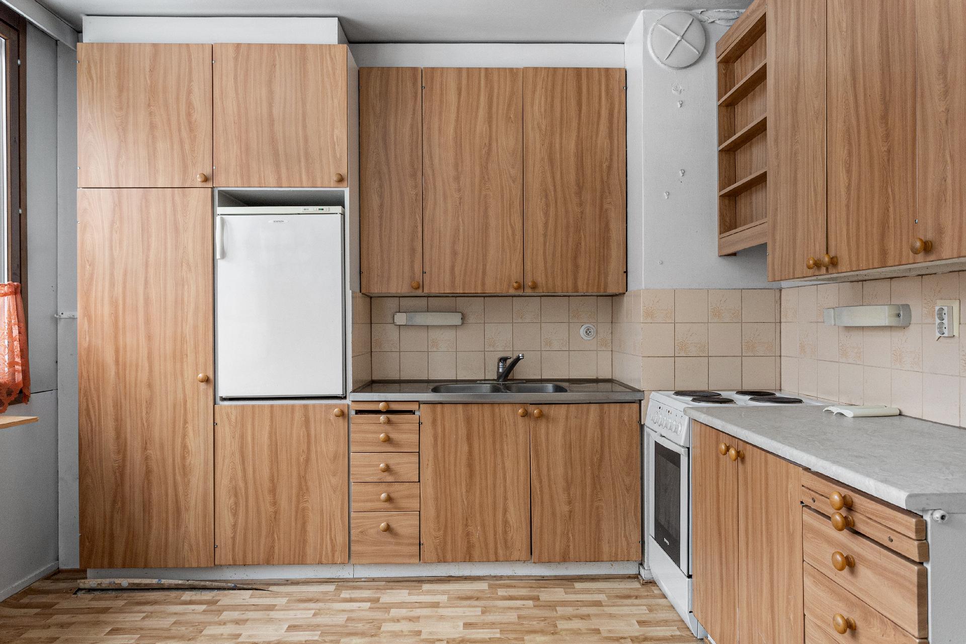 Keskustie 15, Inkeroinen, Kouvola