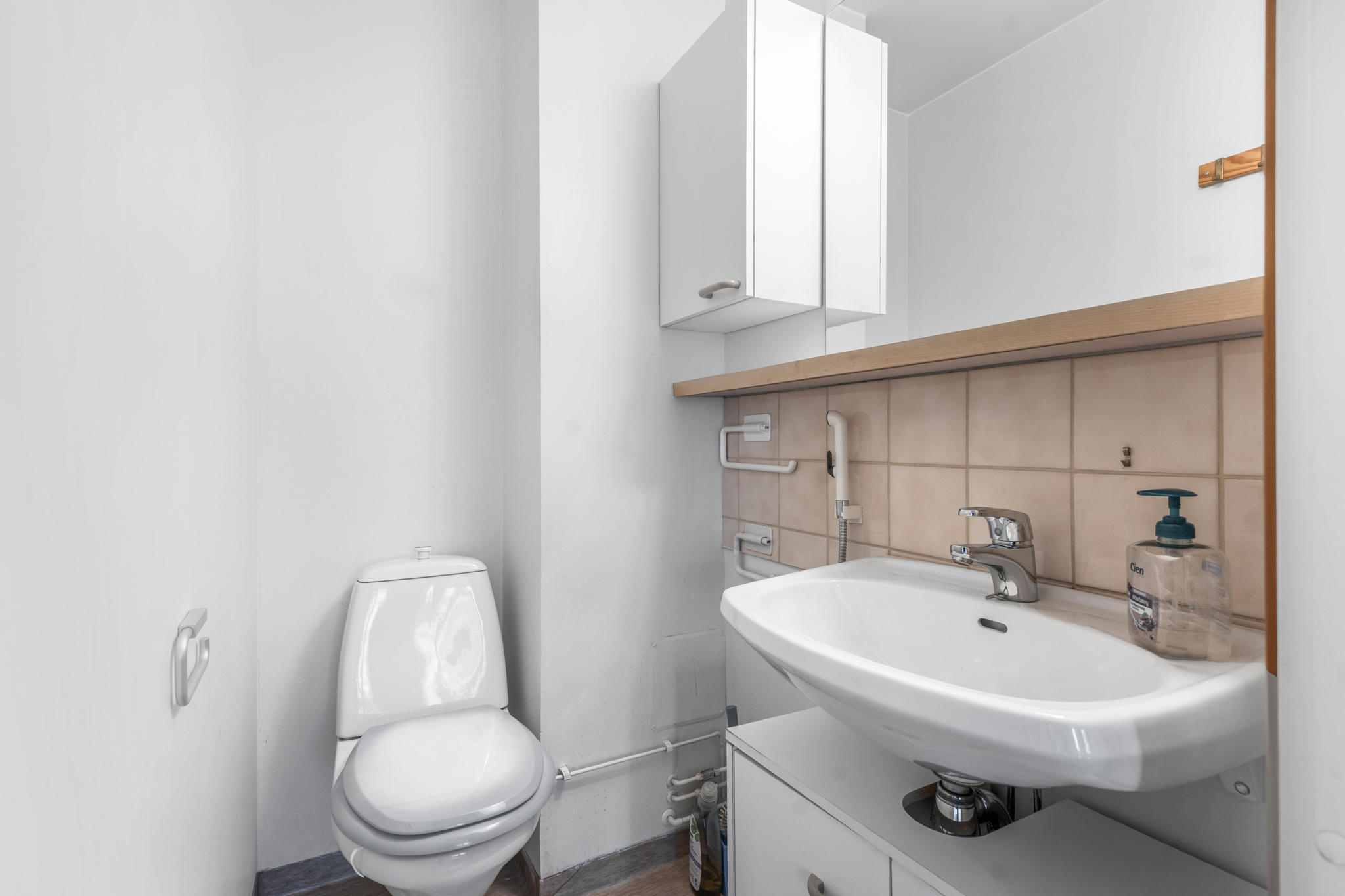 Mustanlahdenkatu 6, Amuri, Tampere