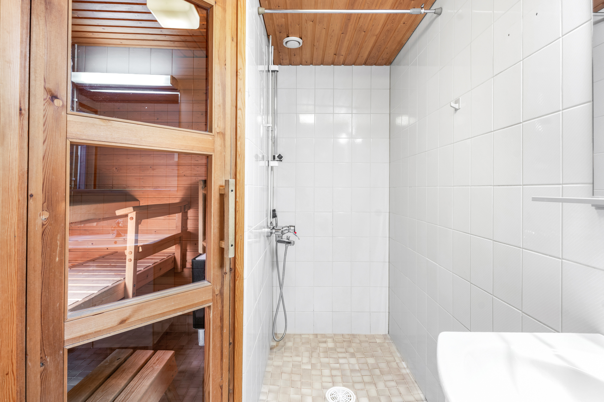 Mustanlahdenkatu 6, Amuri, Tampere