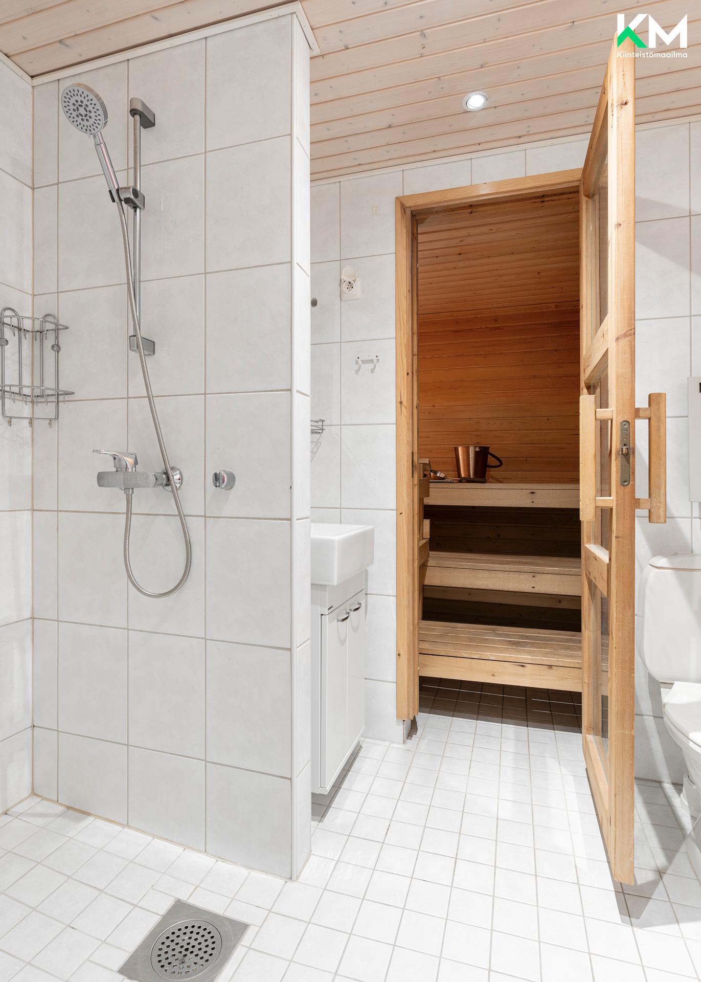 Merivalkama 12, Kivenlahti, Espoo