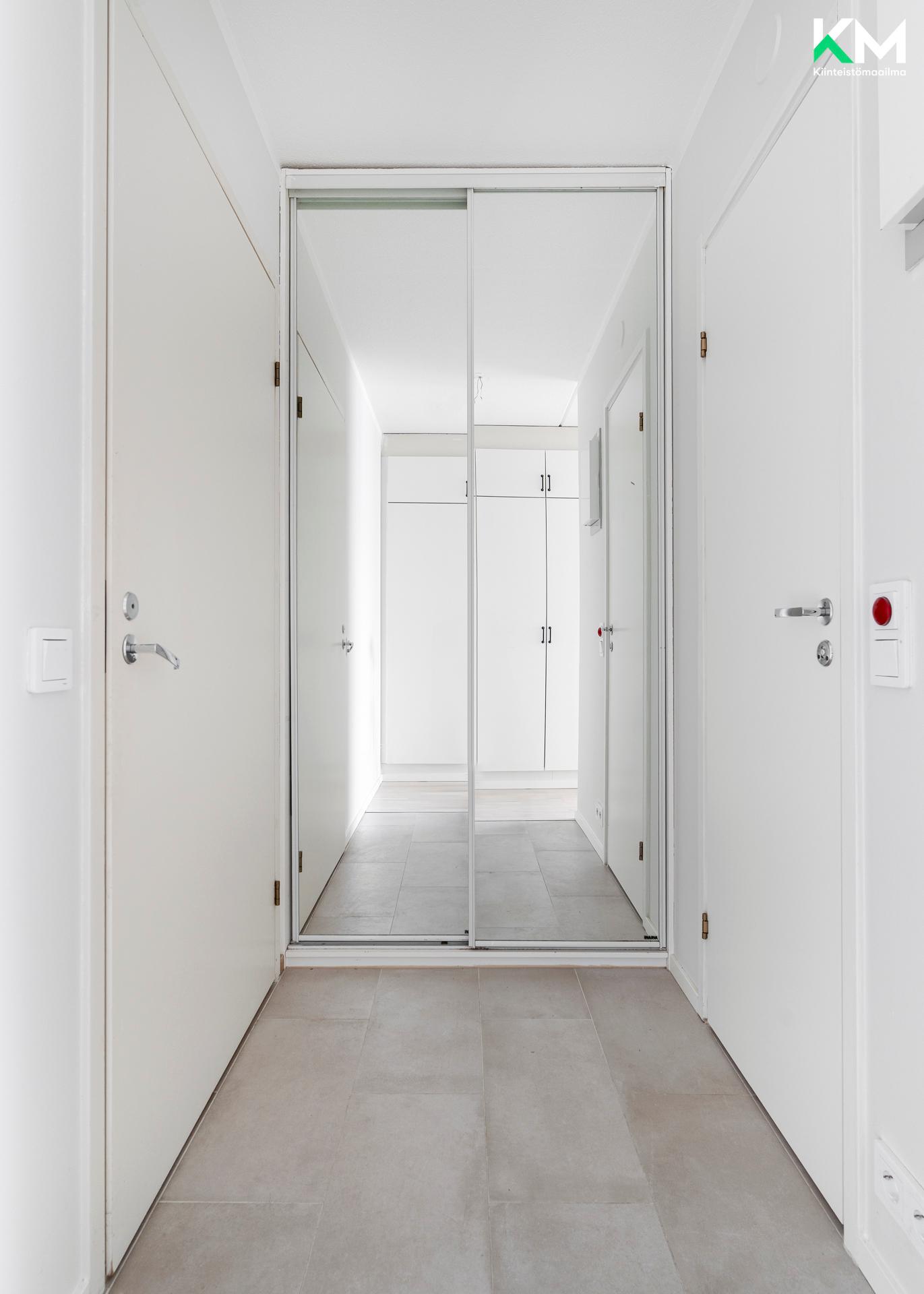 Merivalkama 12, Kivenlahti, Espoo