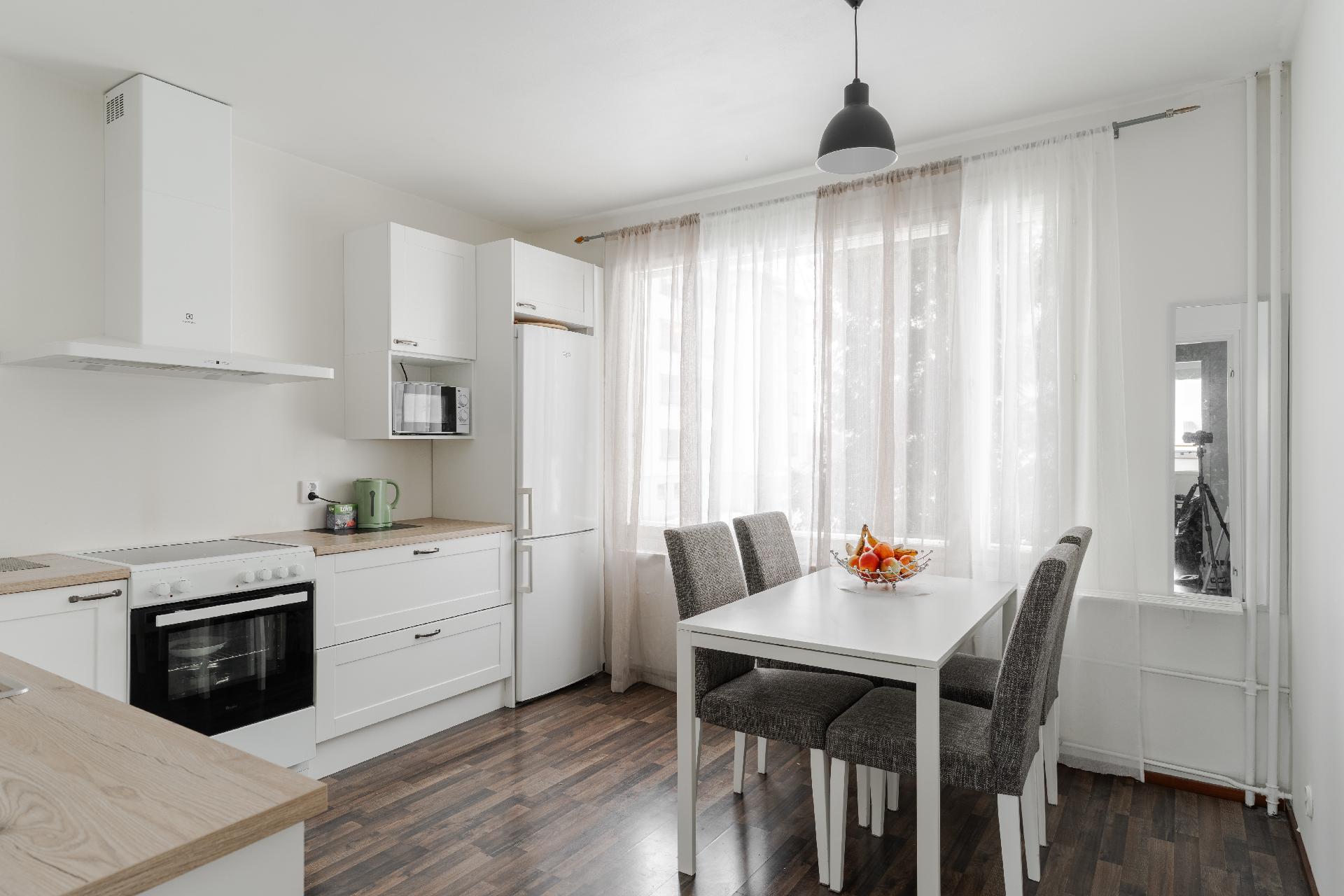 Raiviosuonmäki 4, Martinlaakso, Vantaa