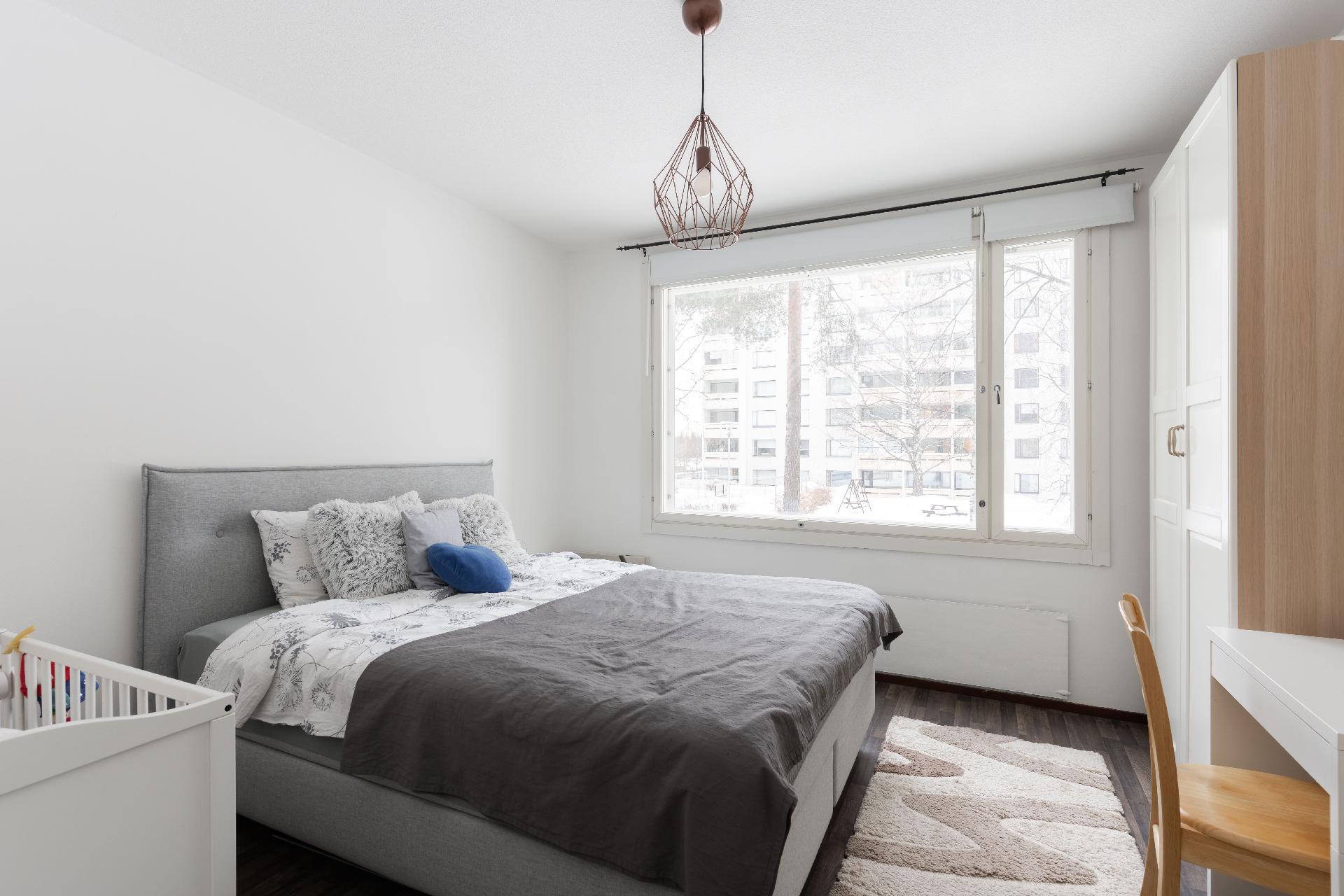 Raiviosuonmäki 4, Martinlaakso, Vantaa