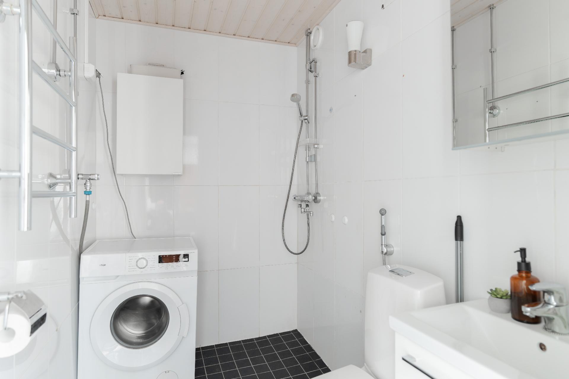 Raiviosuonmäki 4, Martinlaakso, Vantaa