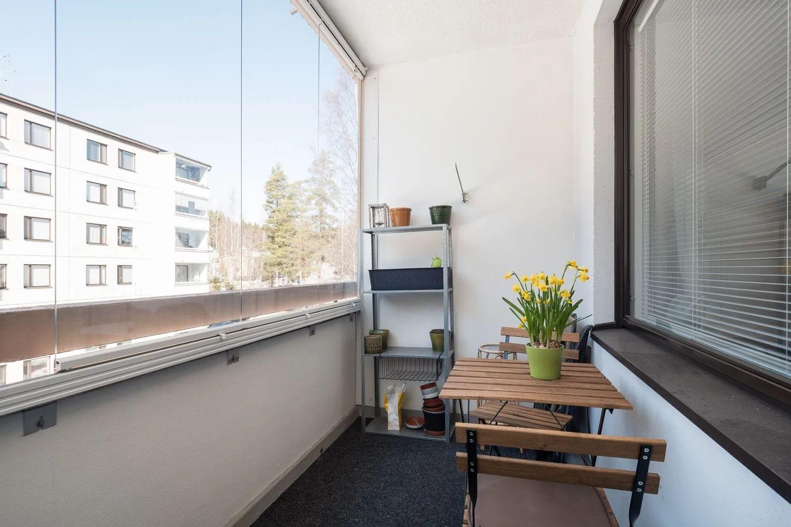 Lasitettu parveke tuo lisätilaa