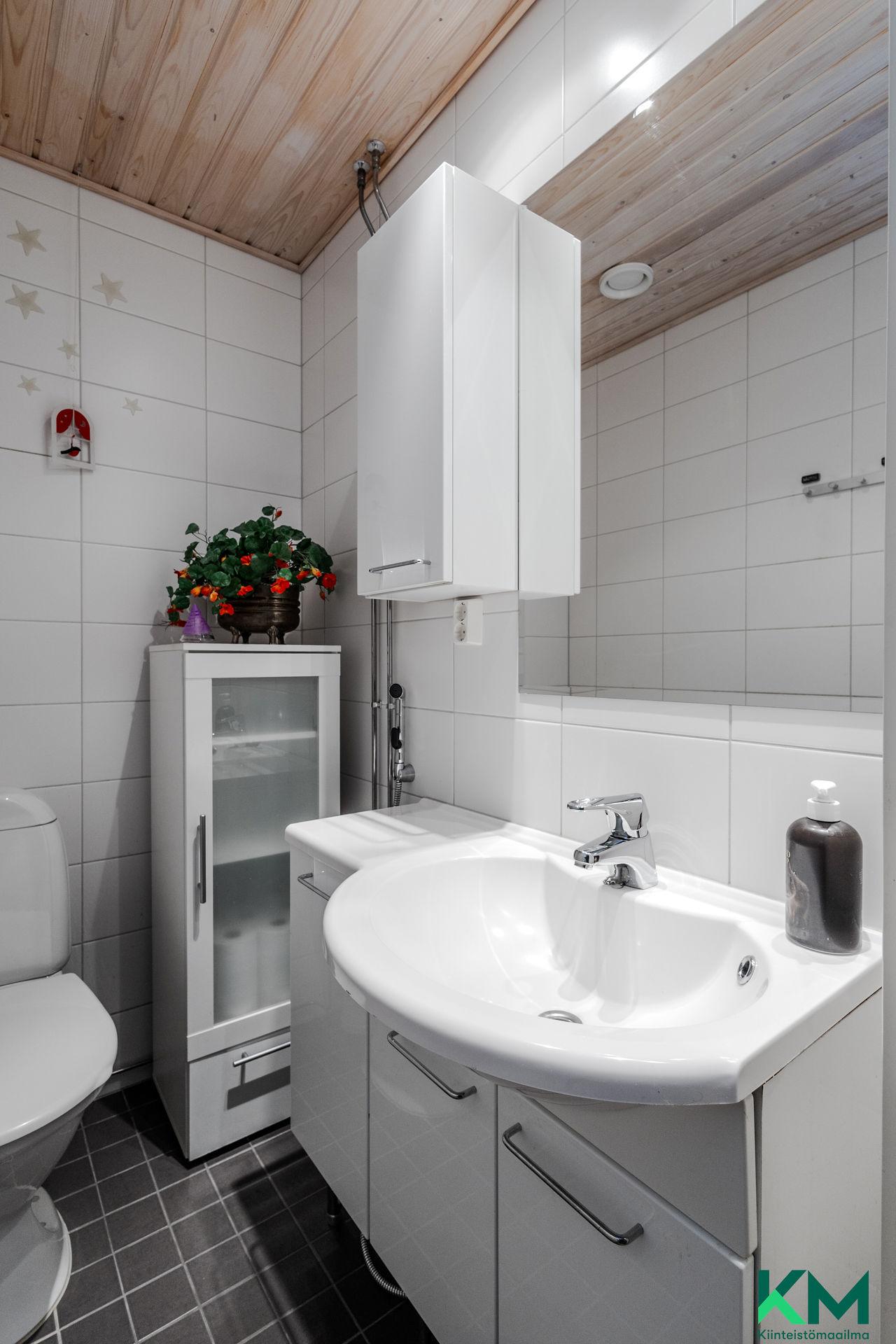 Laiturikatu 3, Ankkuri, Lahti