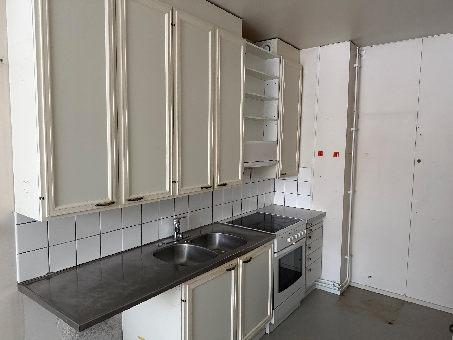 Peuranpolku 11, Kuhmo