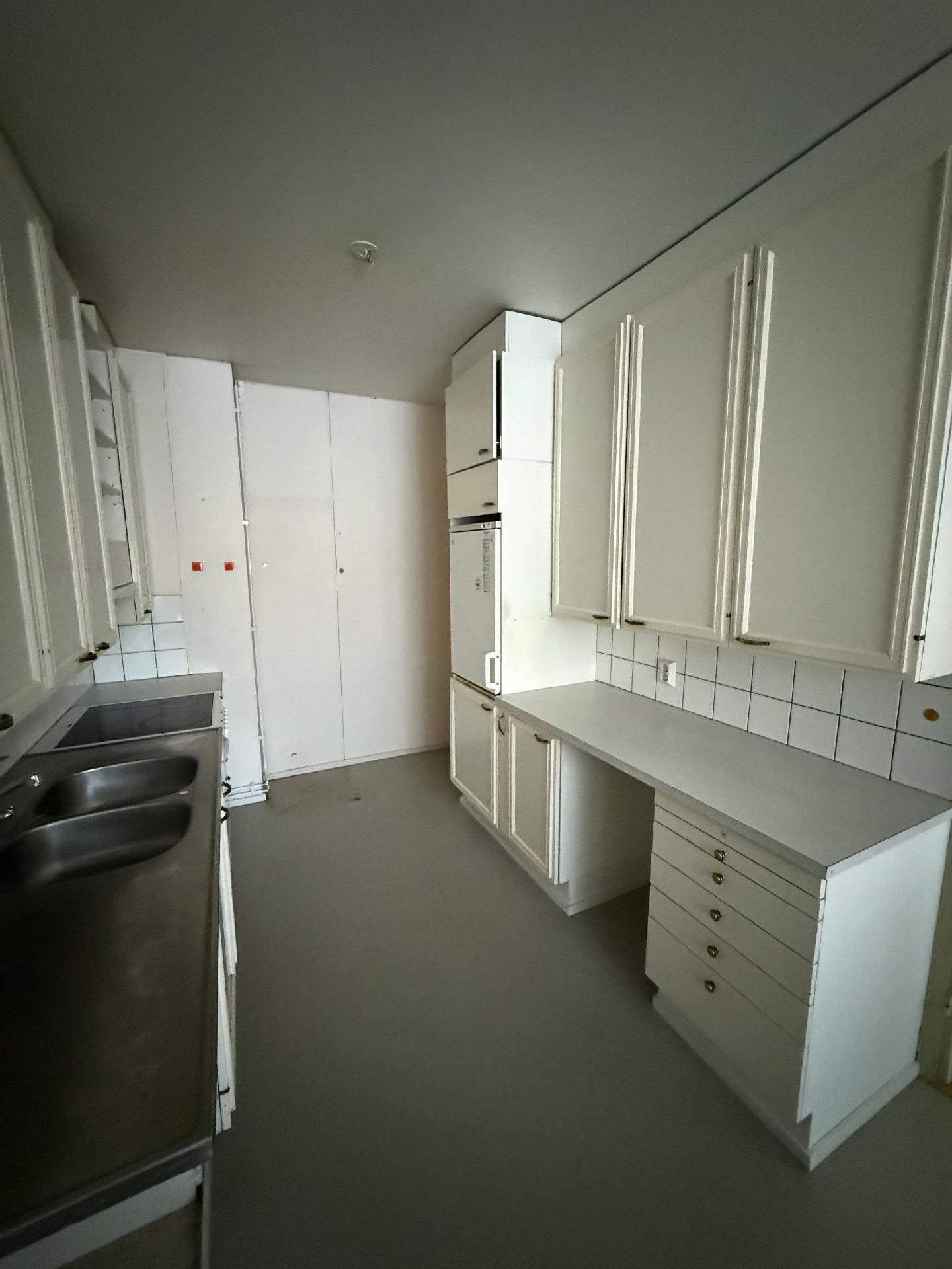 Peuranpolku 11, Kuhmo