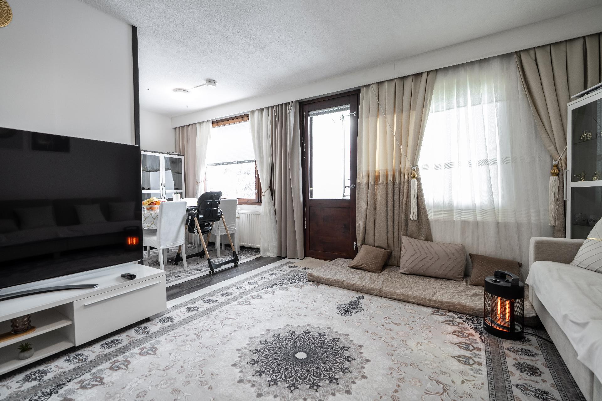 Menninkäisentie 1, Puolivälinkangas, Oulu