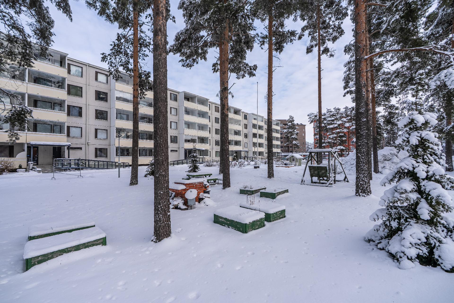 Menninkäisentie 1, Puolivälinkangas, Oulu