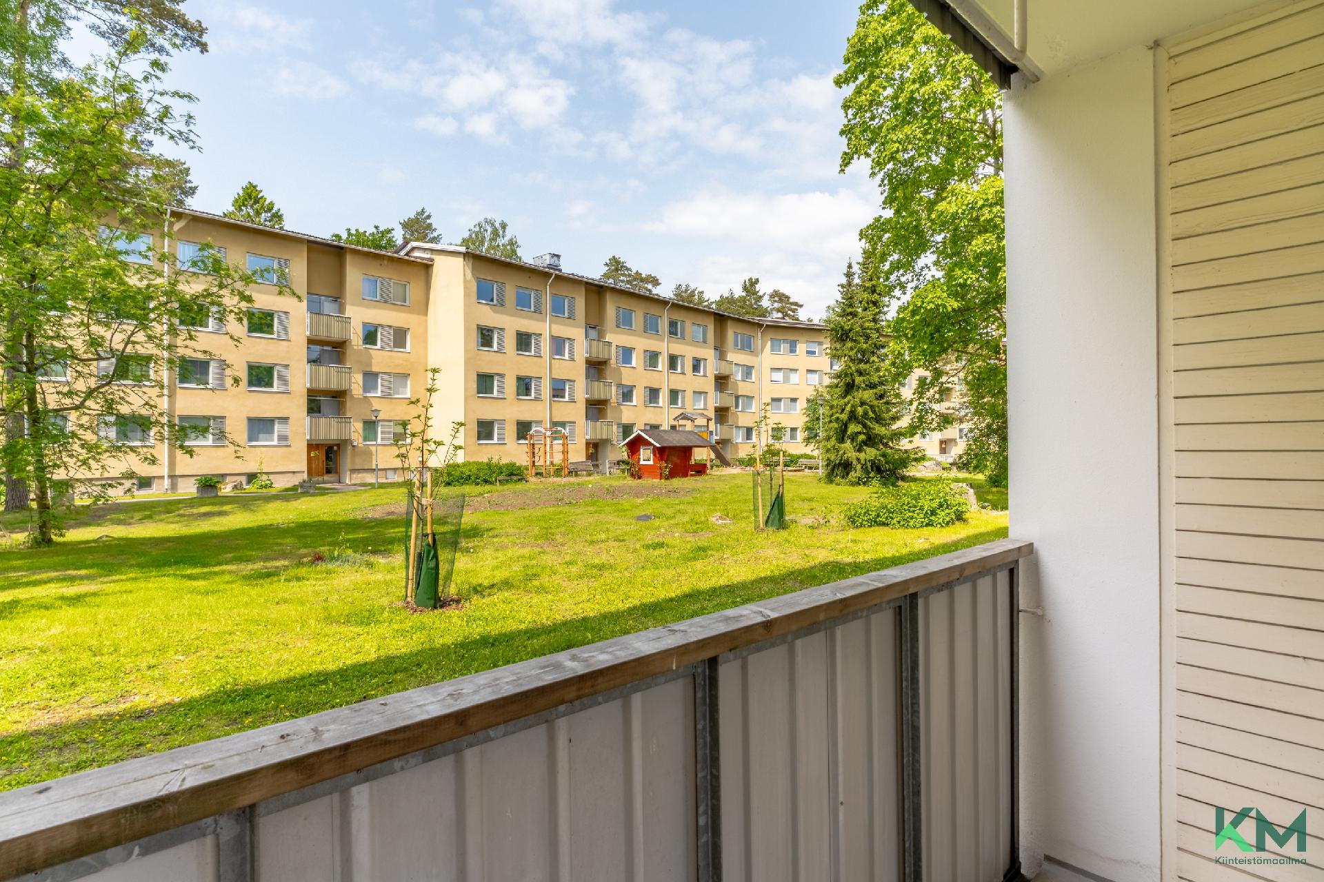 Lumikintie 4, Roihuvuori, Helsinki