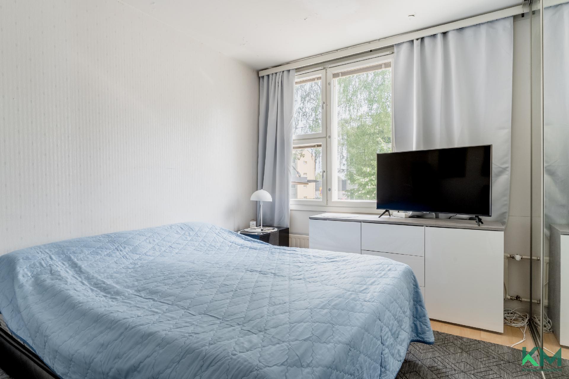 Lumikintie 4, Roihuvuori, Helsinki