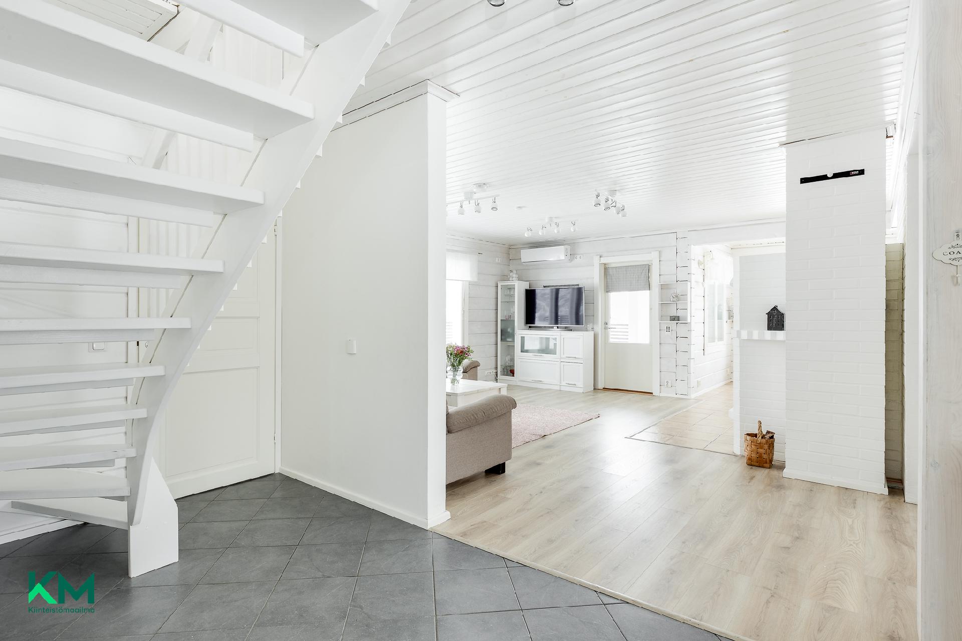 Pälsyntie 10, Huttukylä, Oulu